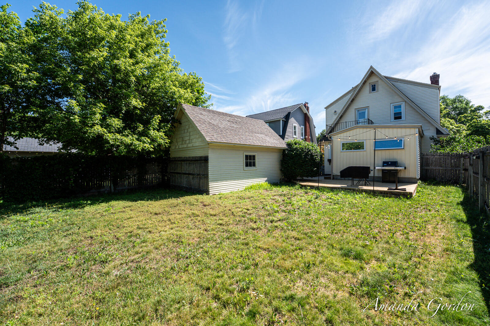 2101 Paris Avenue SE Grand Rapids MI 49507