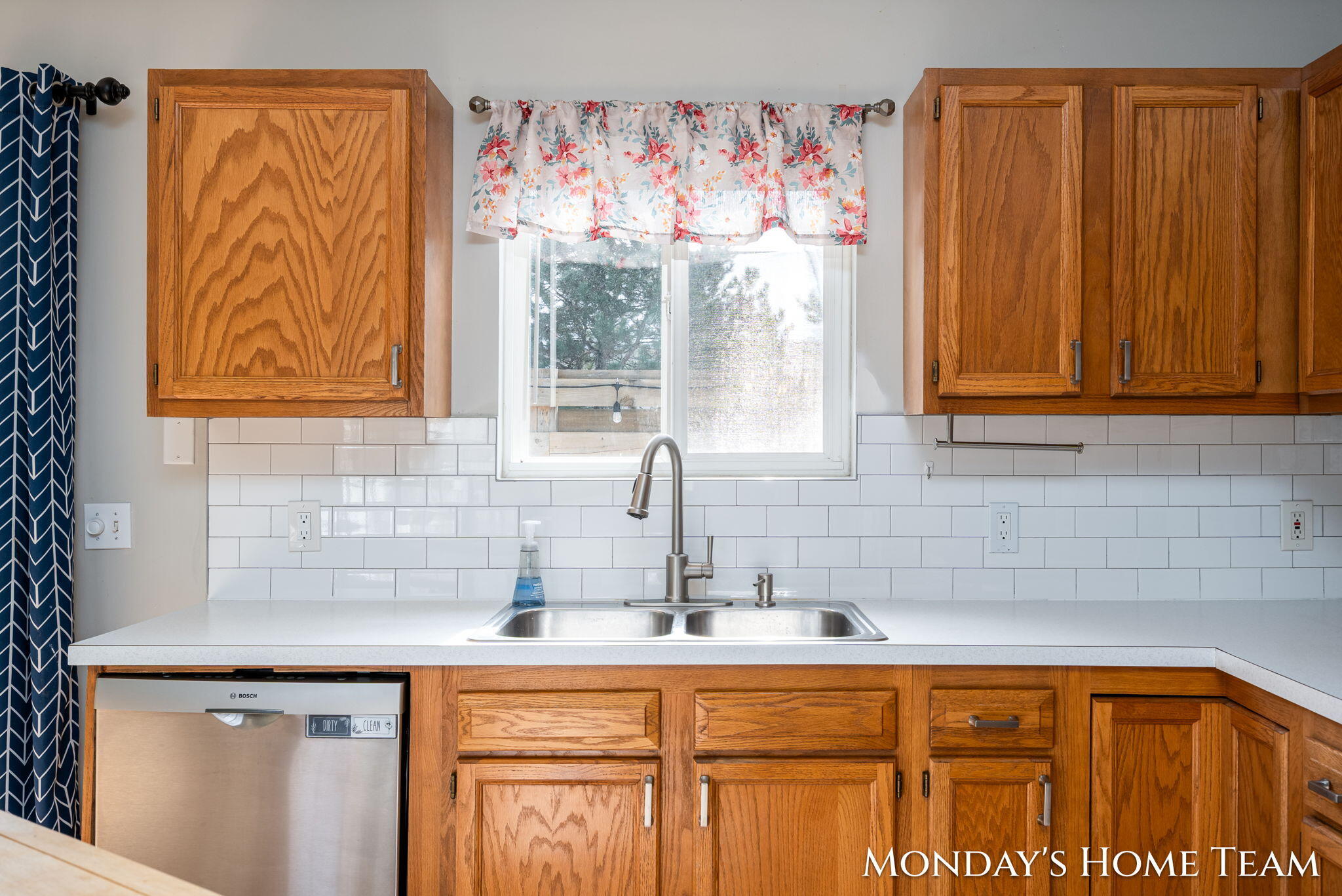 3334 Hazelnut Drive NW Grand Rapids MI 49504