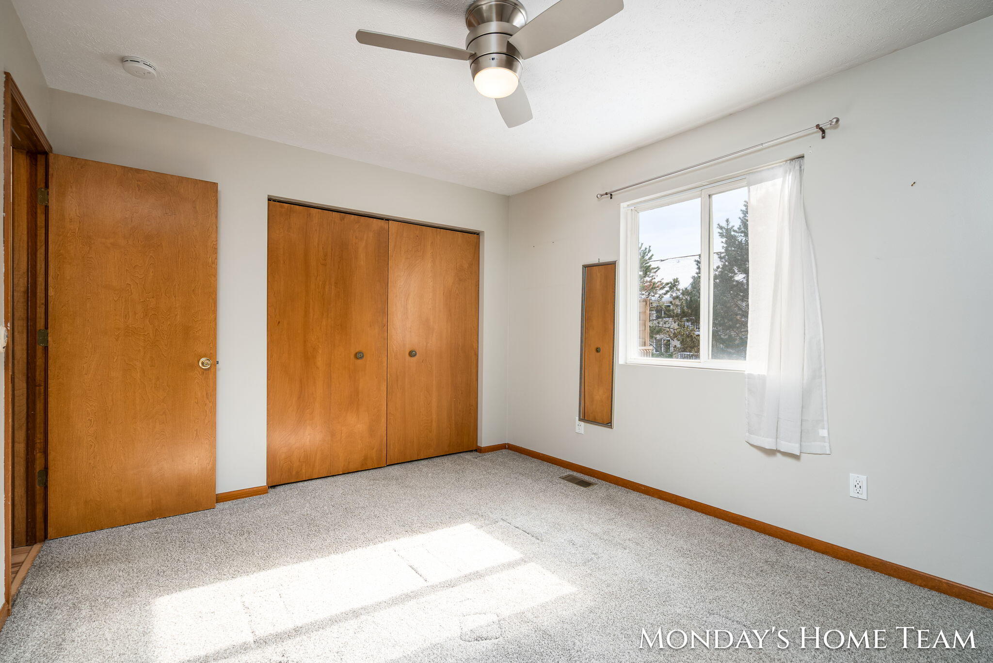 3334 Hazelnut Drive NW Grand Rapids MI 49504