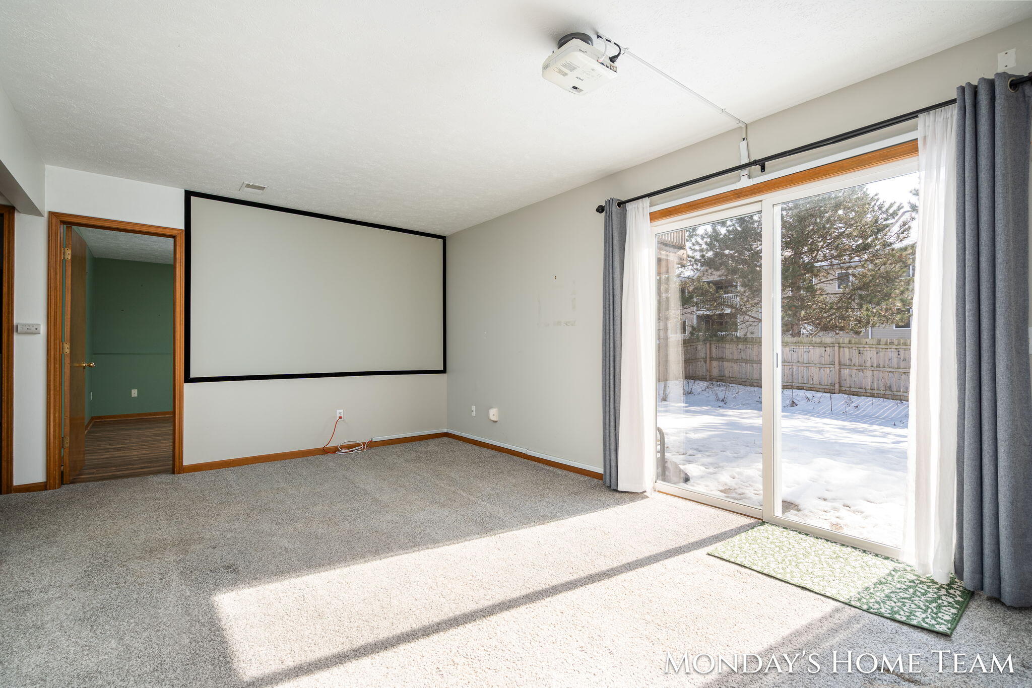 3334 Hazelnut Drive NW Grand Rapids MI 49504