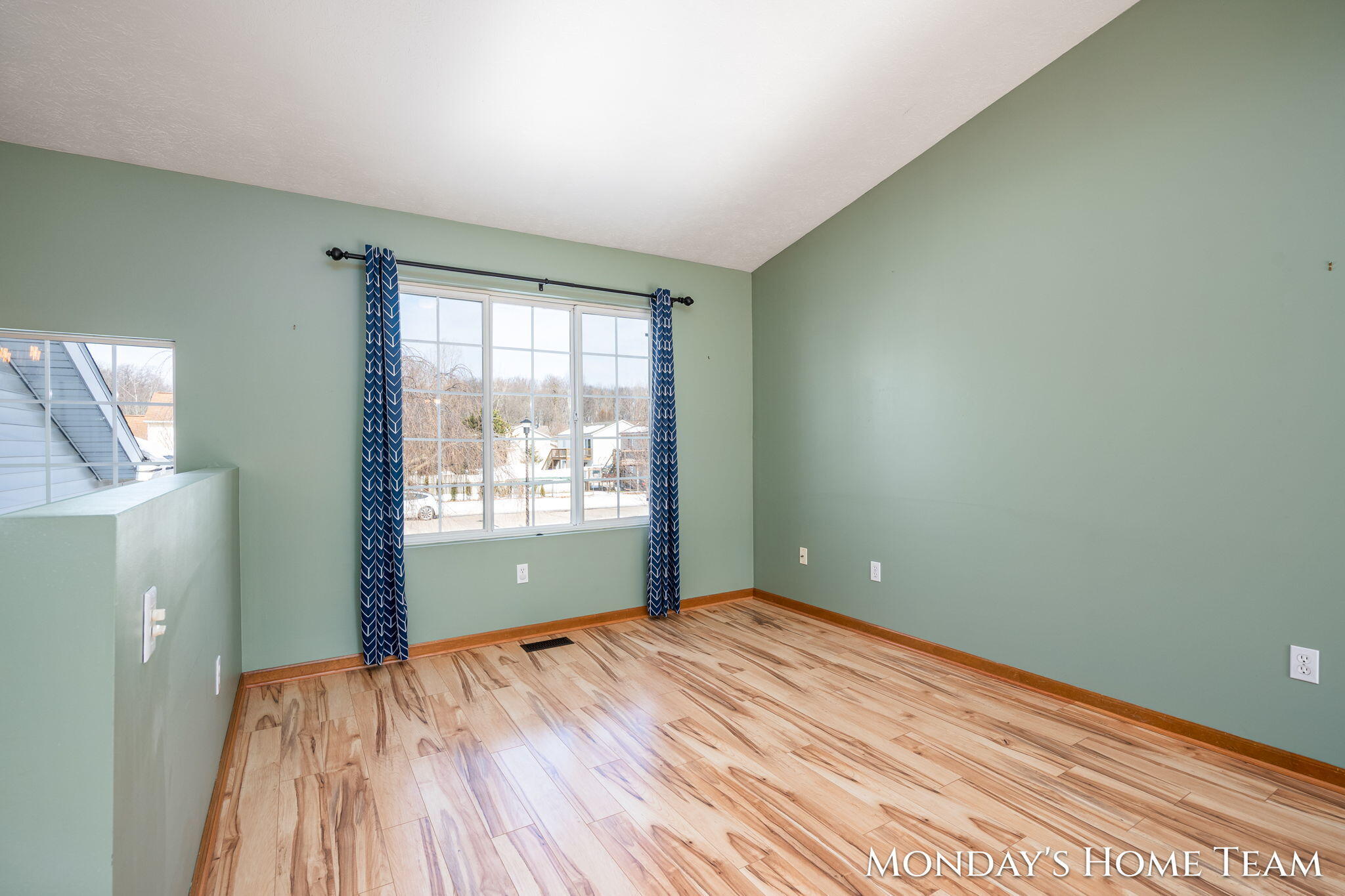 3334 Hazelnut Drive NW Grand Rapids MI 49504