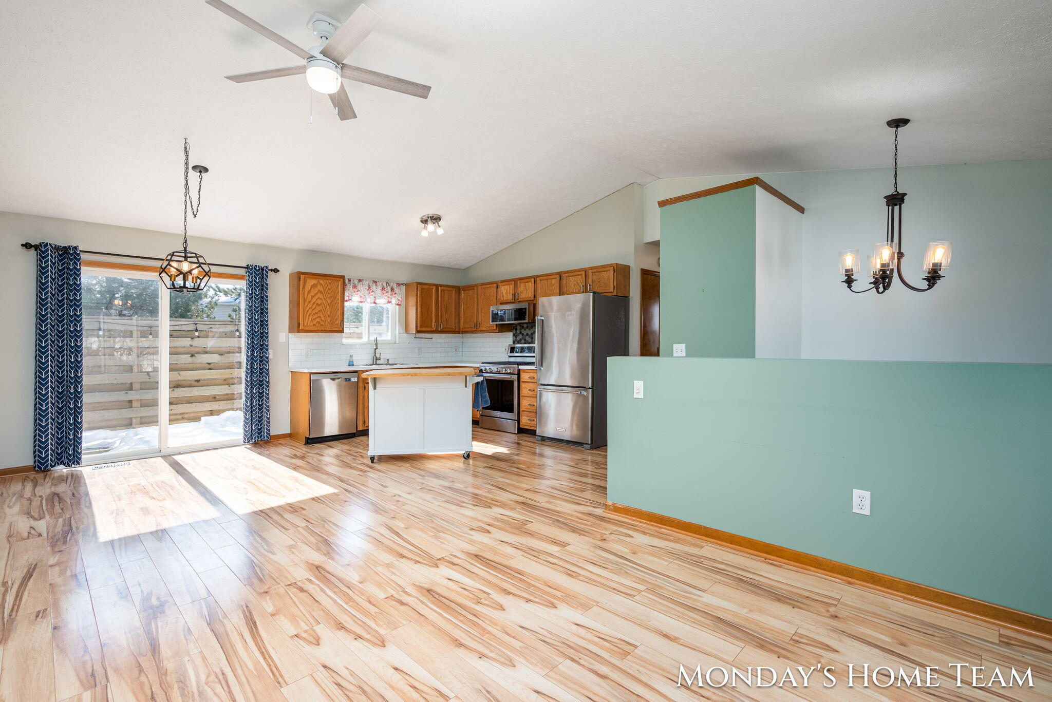 3334 Hazelnut Drive NW Grand Rapids MI 49504