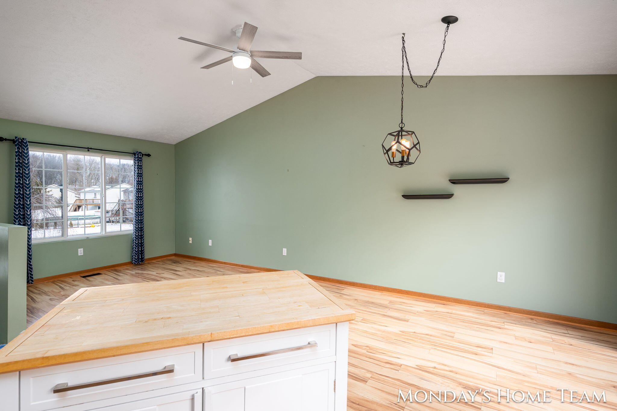 3334 Hazelnut Drive NW Grand Rapids MI 49504