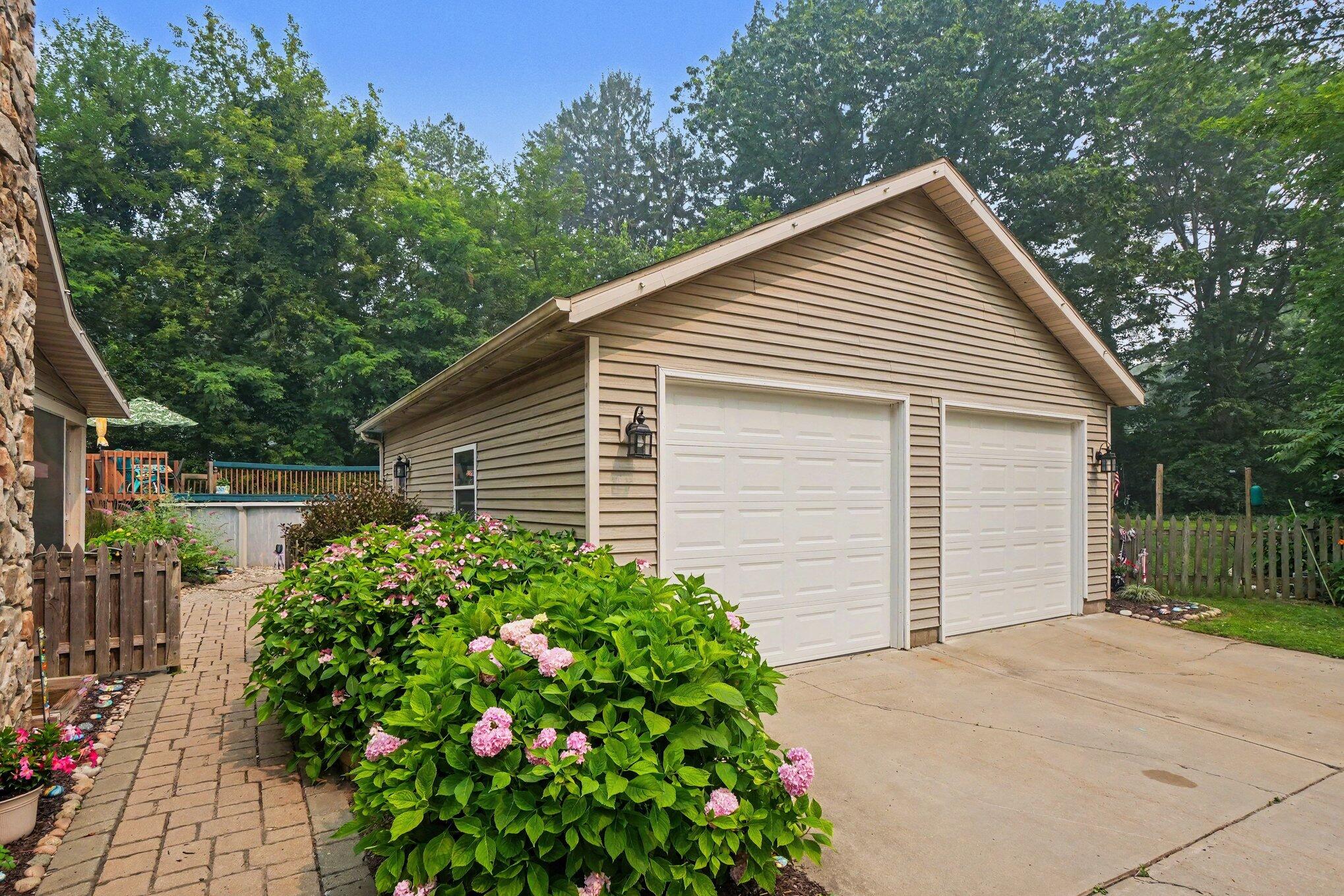 5359 Riverside Drive Coloma MI 49038
