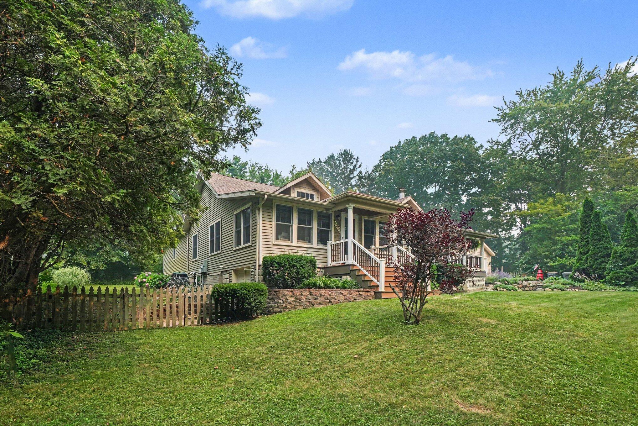 5359 Riverside Drive Coloma MI 49038