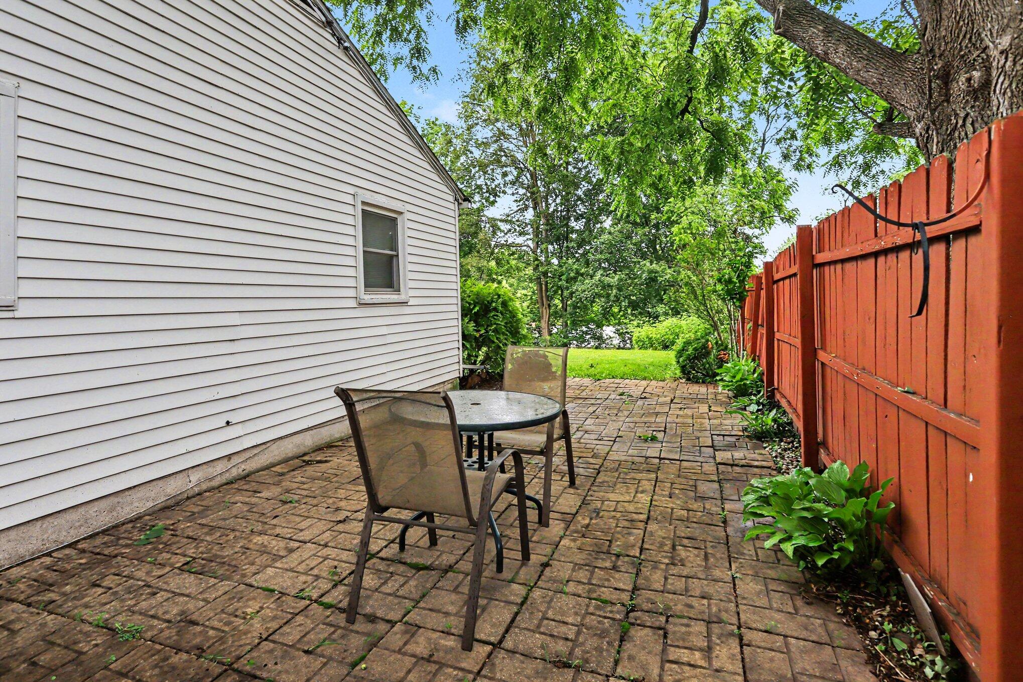 2207 Homecrest Avenue Kalamazoo MI 49001