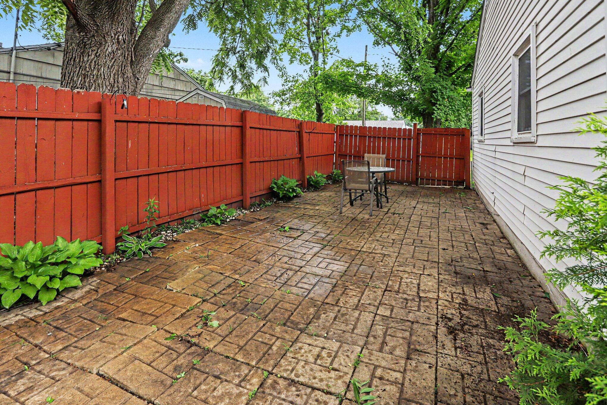 2207 Homecrest Avenue Kalamazoo MI 49001