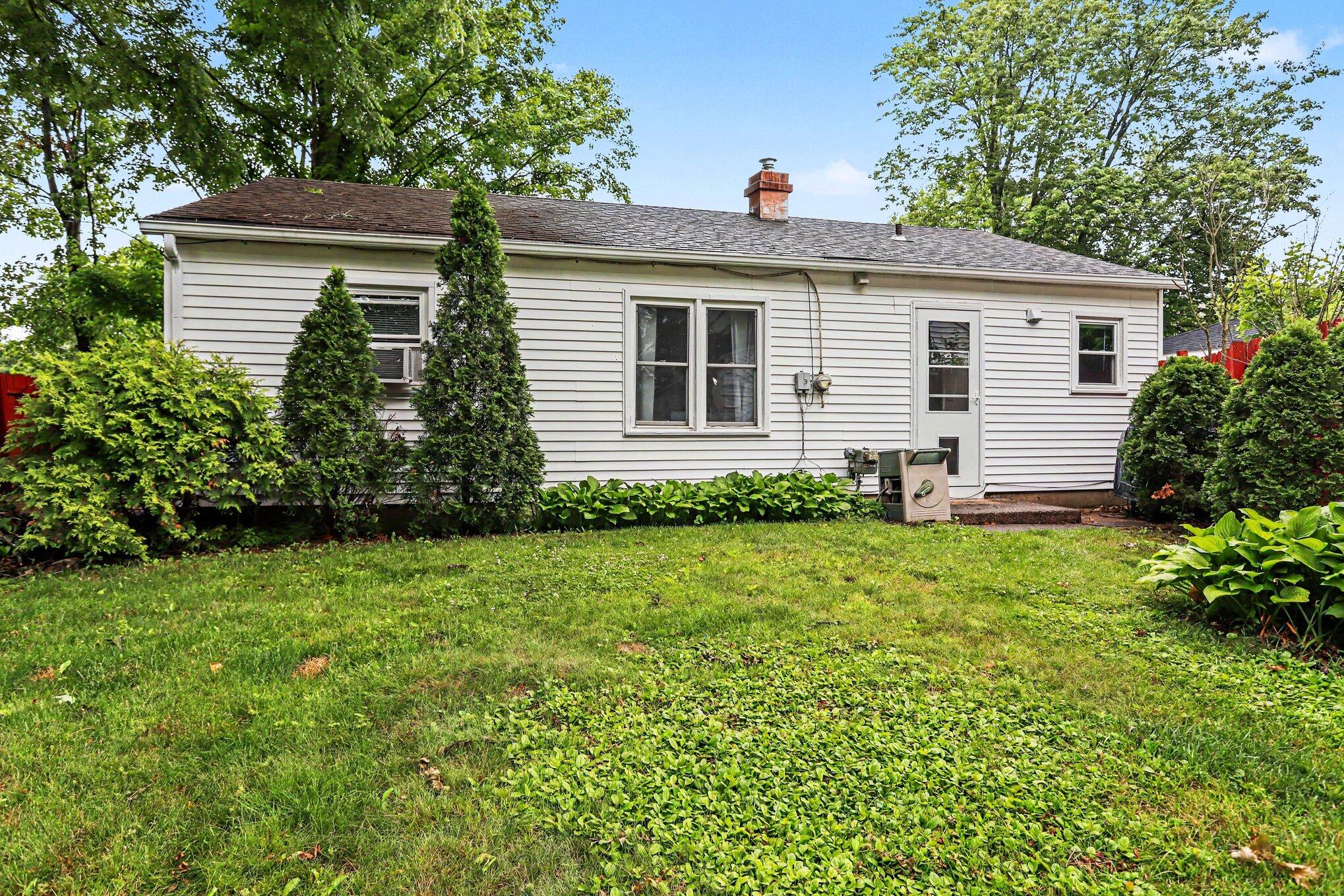2207 Homecrest Avenue Kalamazoo MI 49001