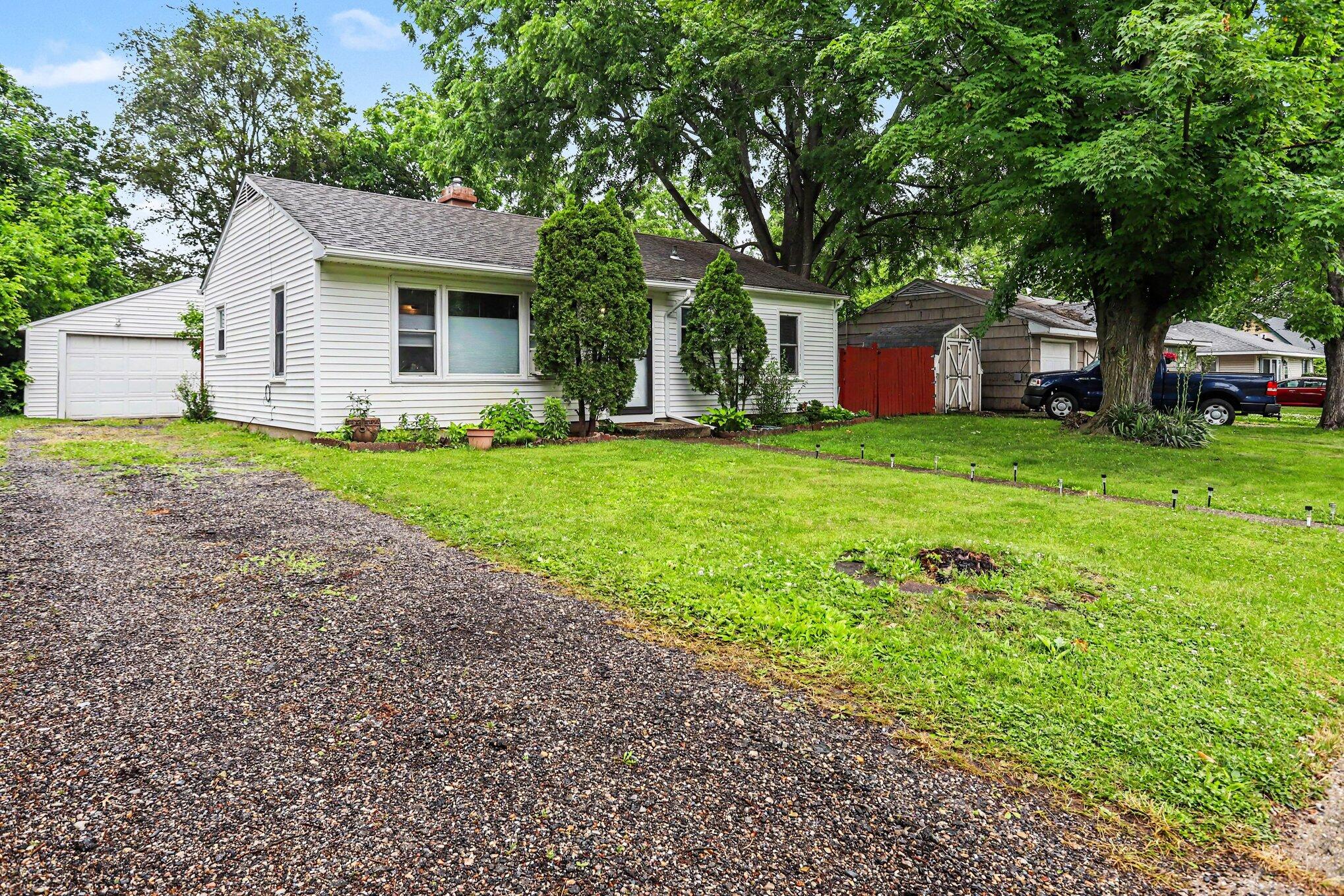 2207 Homecrest Avenue Kalamazoo MI 49001