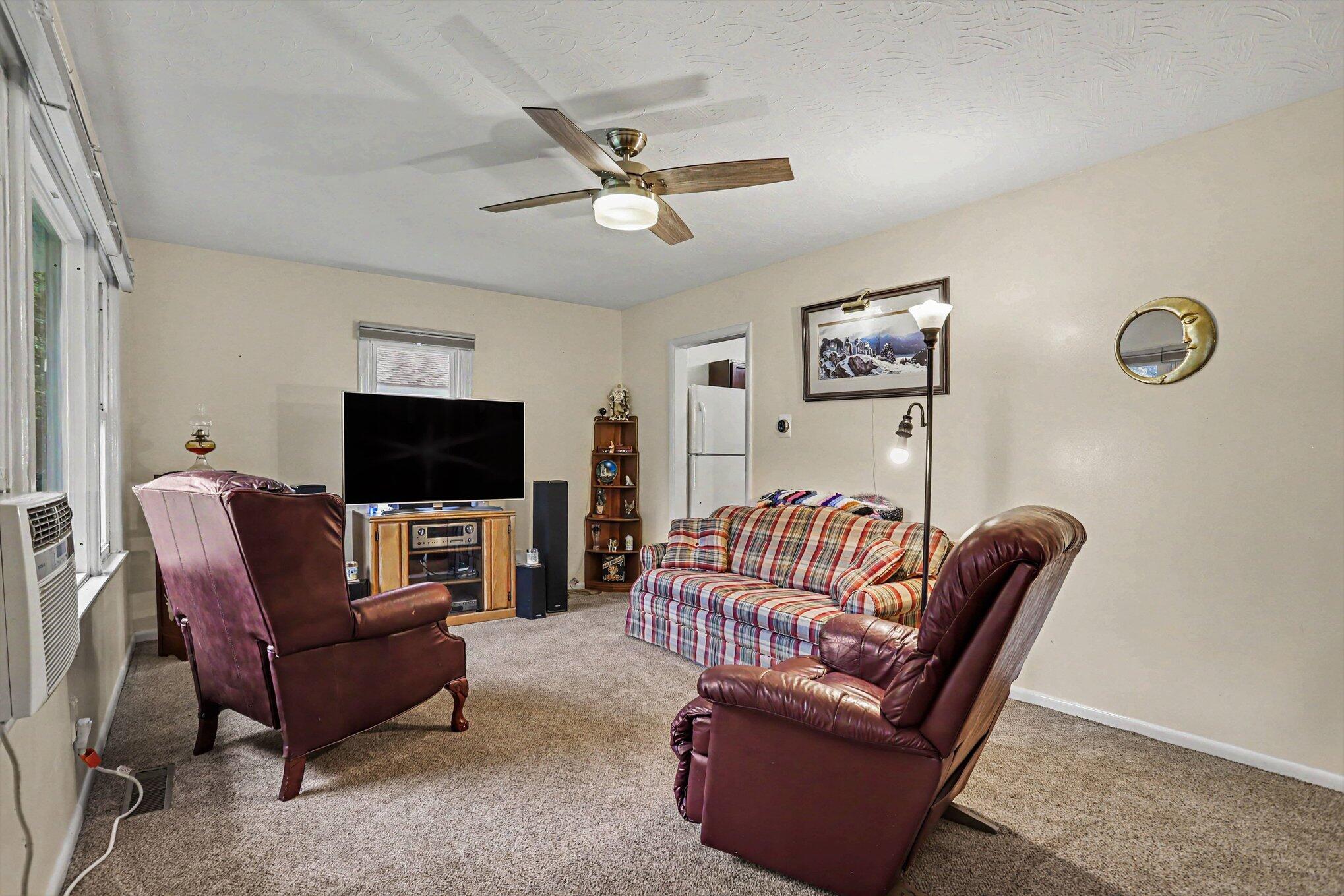 2207 Homecrest Avenue Kalamazoo MI 49001