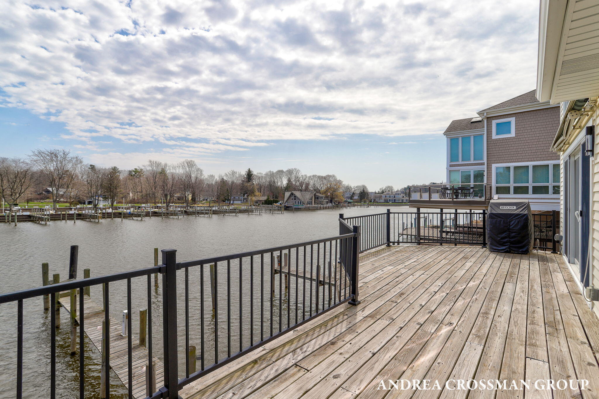 1005 Park Street Saugatuck MI 49453