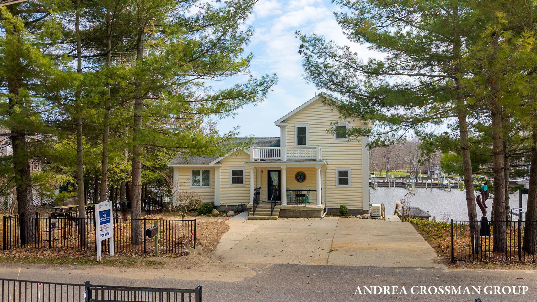 1005 Park Street Saugatuck MI 49453