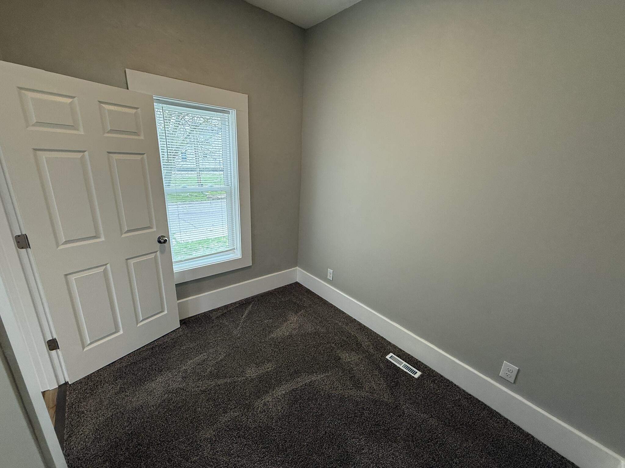 979 Scott Street Muskegon MI 49442