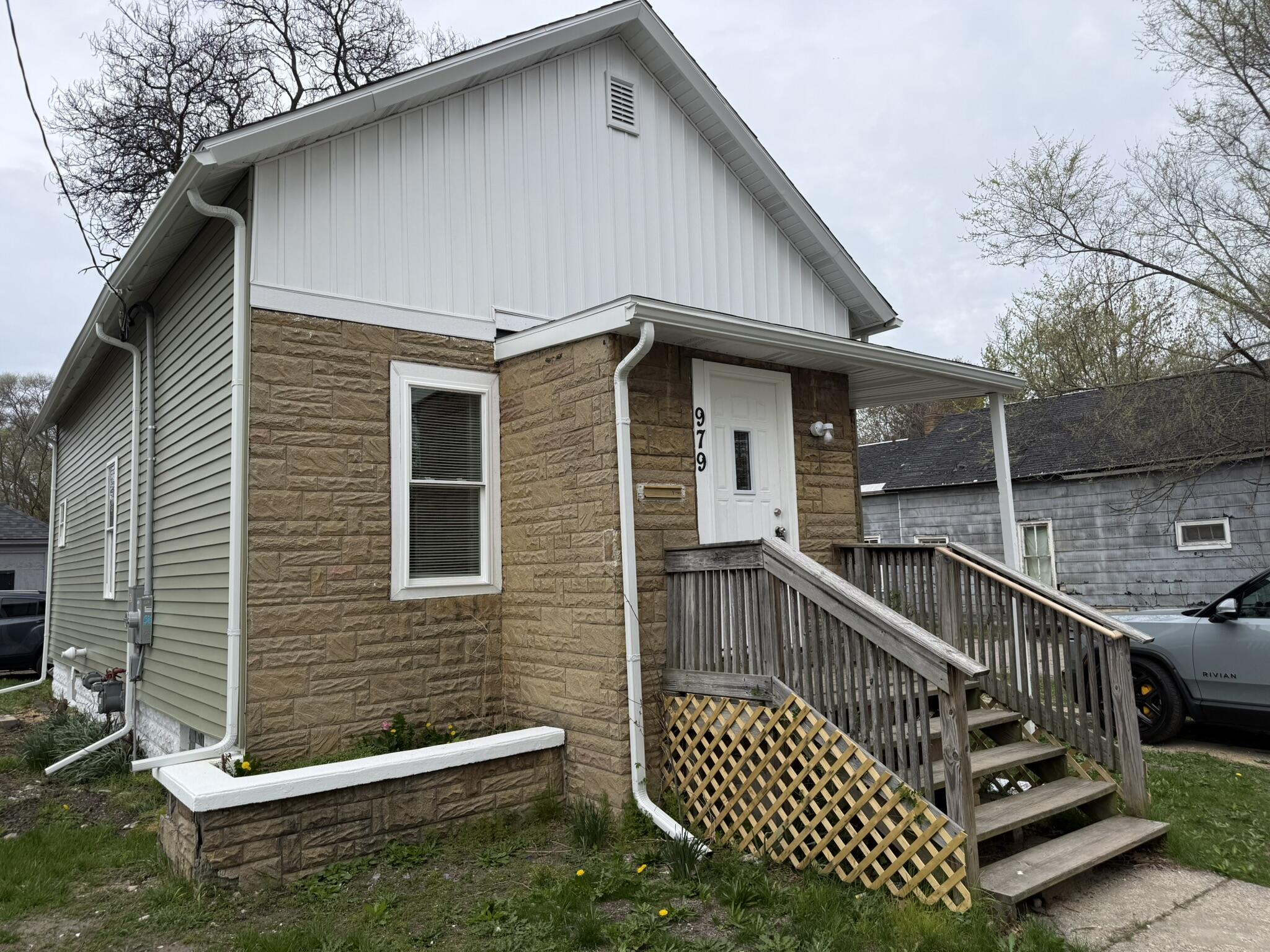 979 Scott Street Muskegon MI 49442