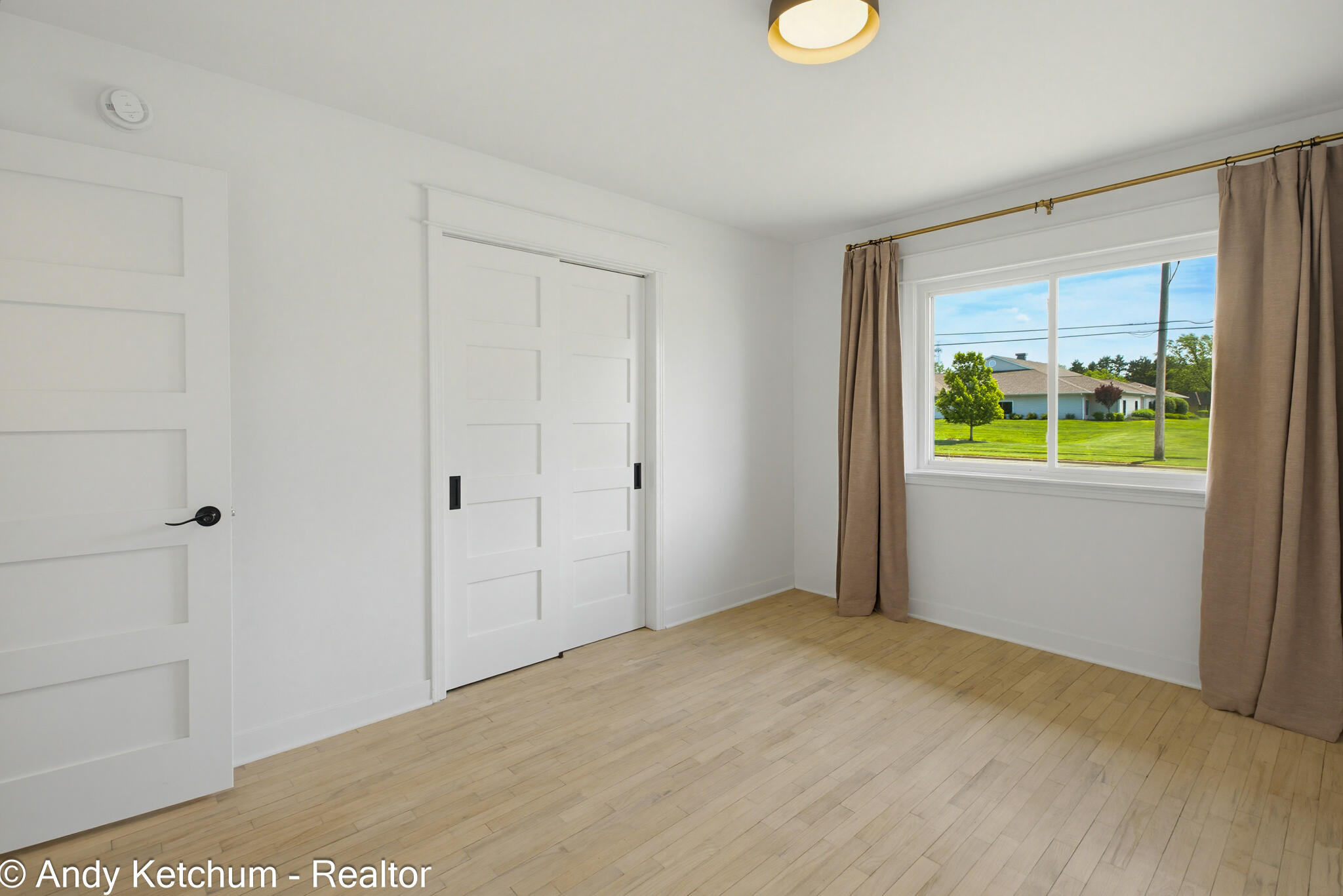 315 W 40th Street Holland MI 49423