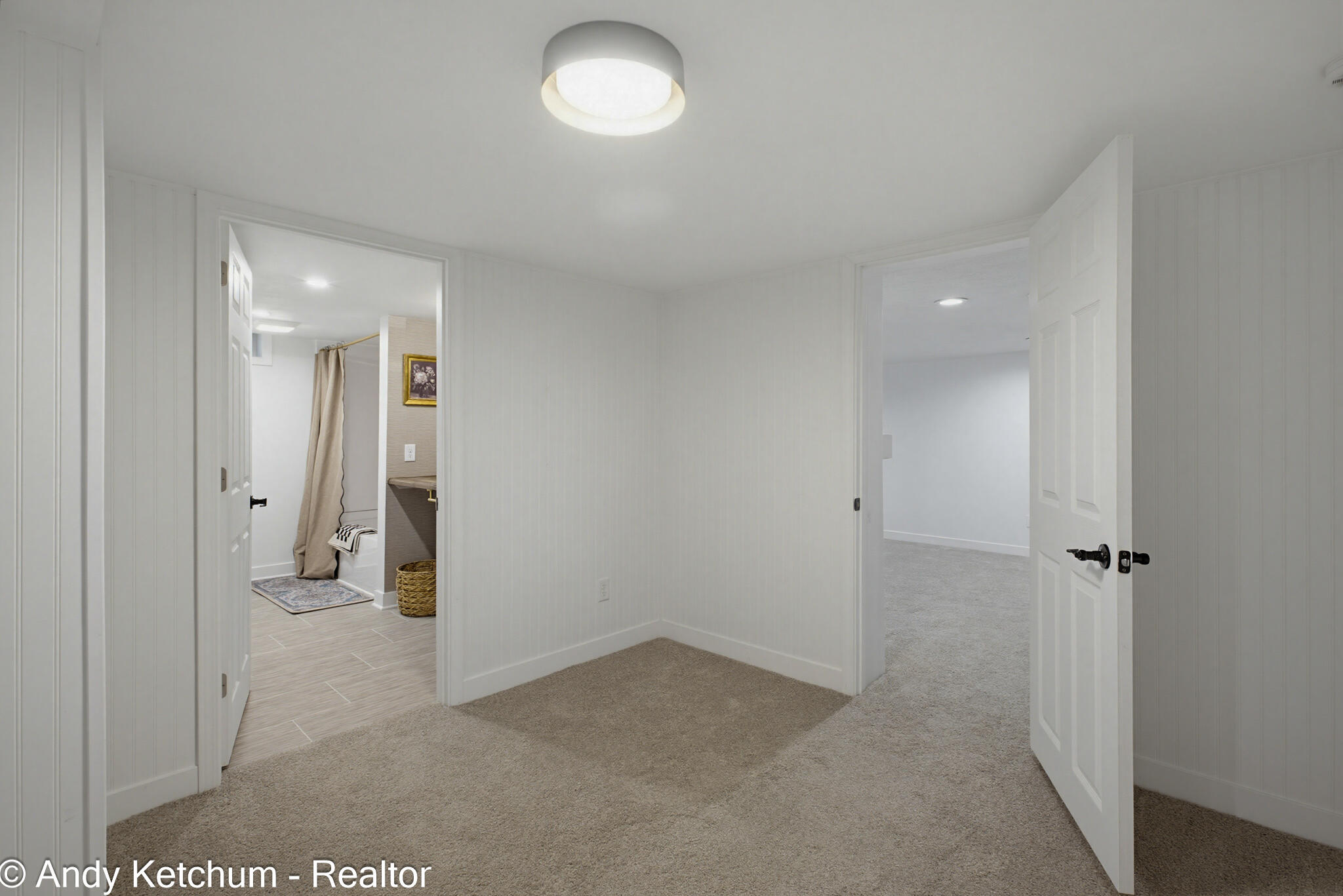 315 W 40th Street Holland MI 49423