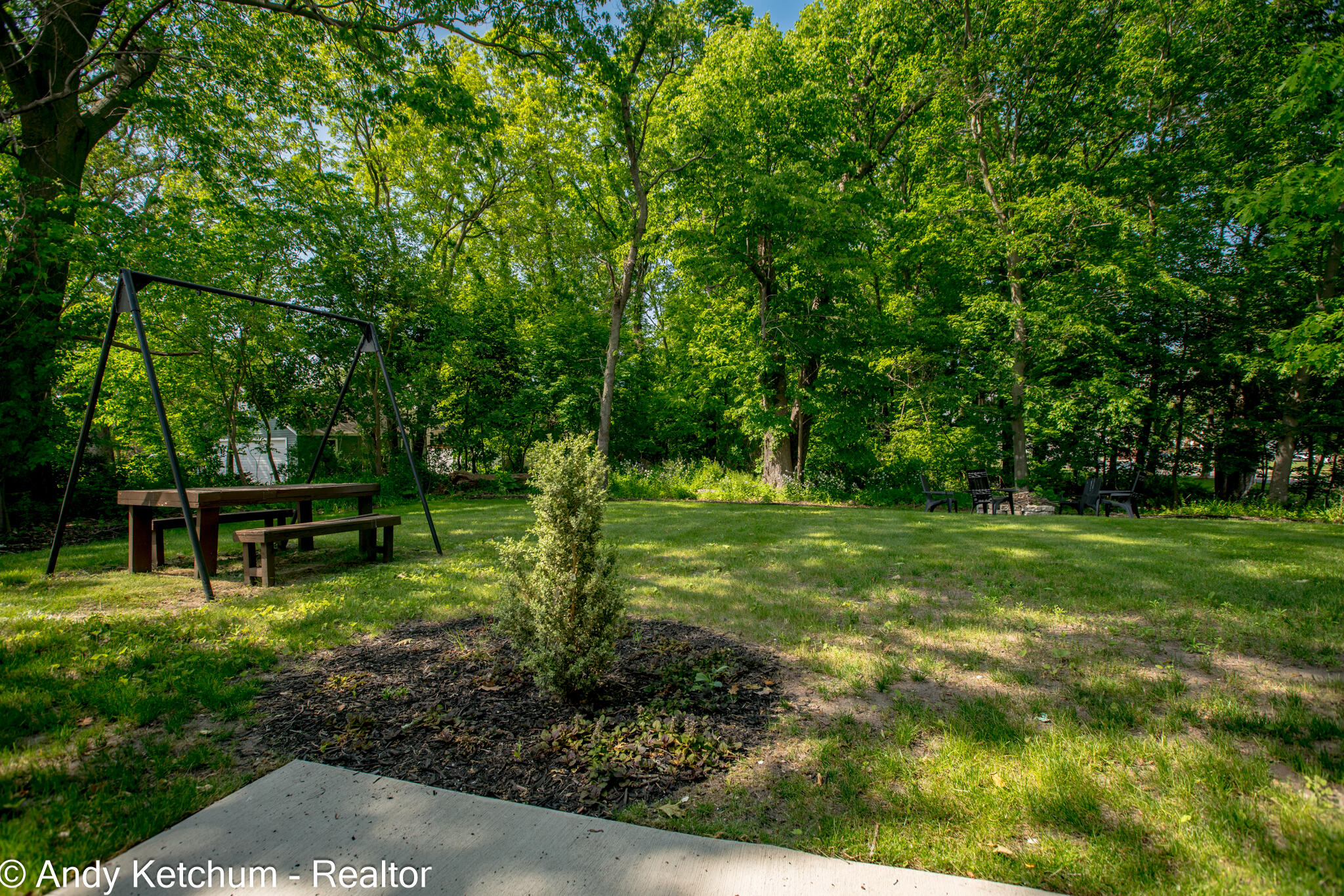 315 W 40th Street Holland MI 49423