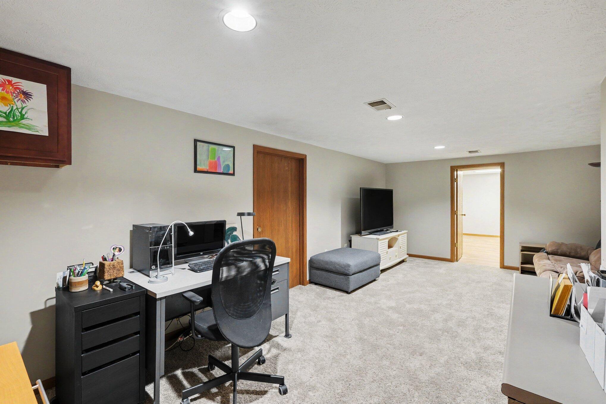 6363 Tiffany Avenue NE Rockford MI 49341