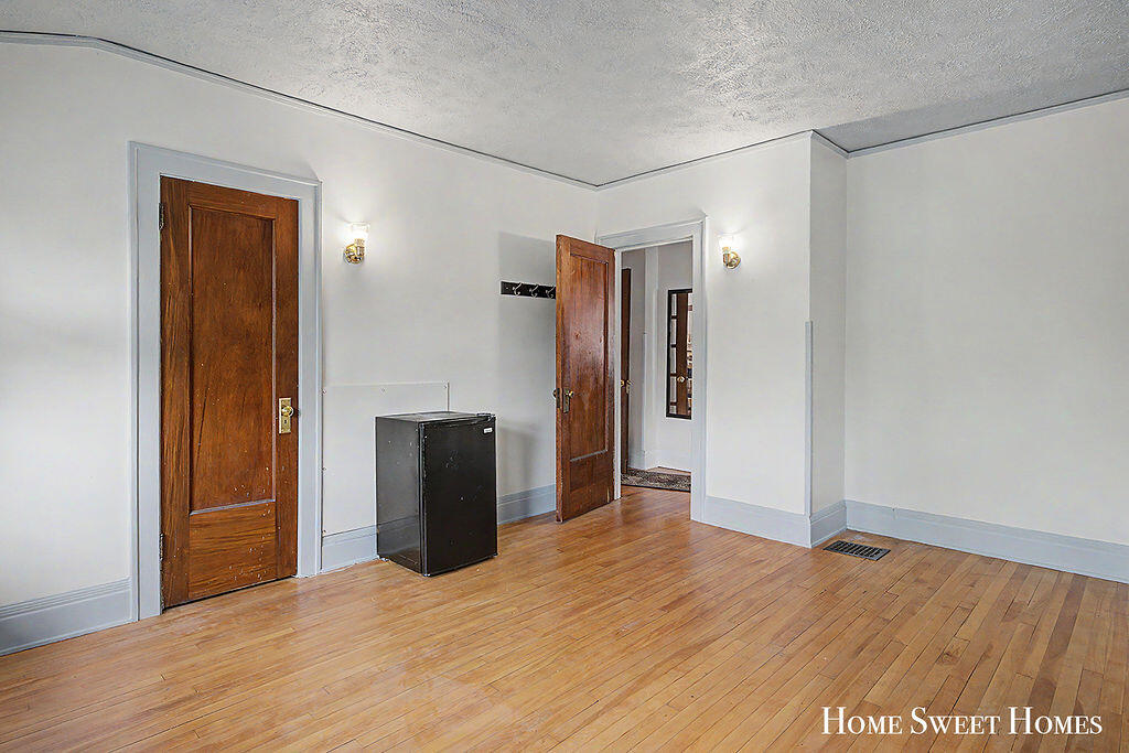 1259 Sherman Street SE Grand Rapids MI 49506