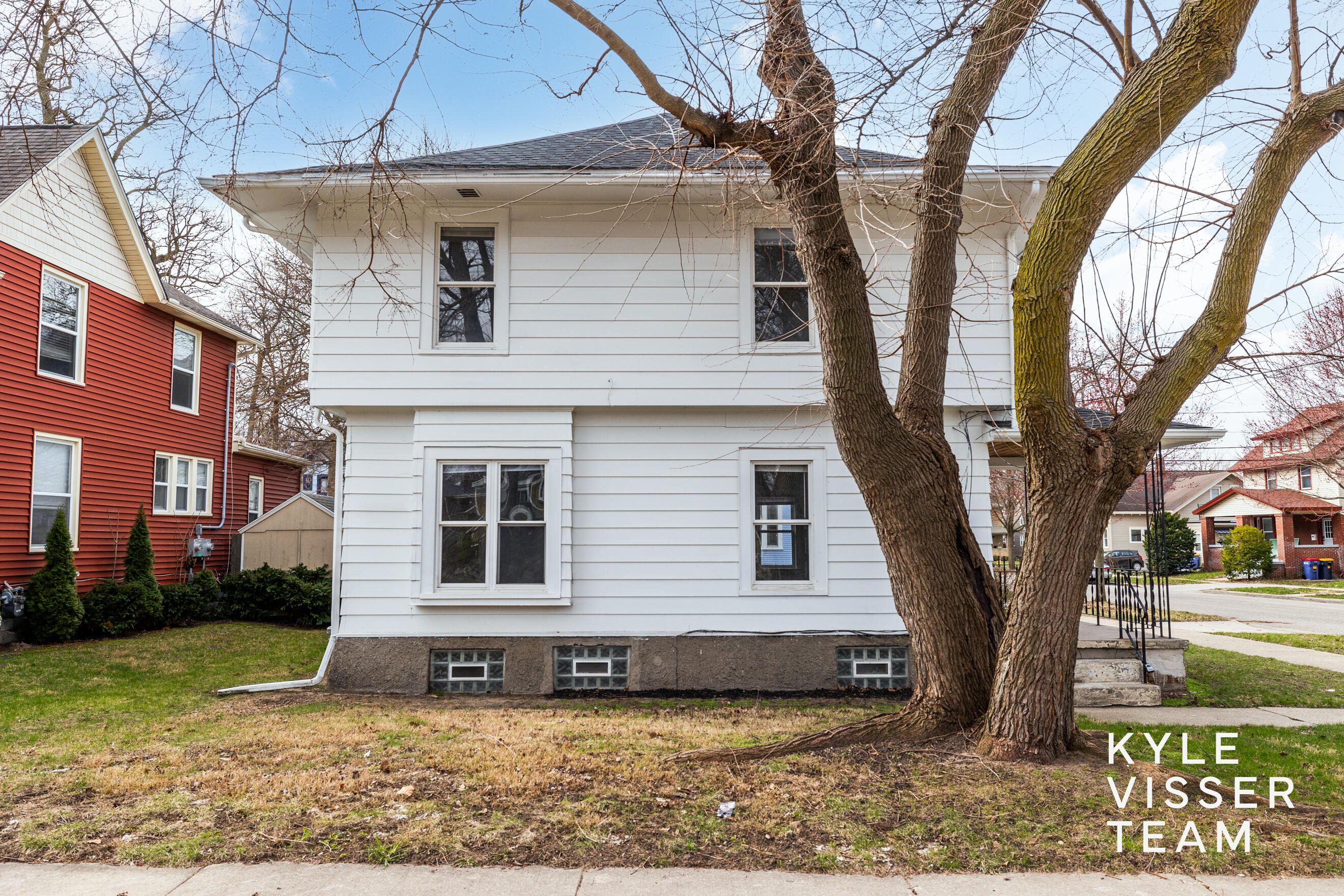 534 Benjamin Avenue SE Grand Rapids MI 49506