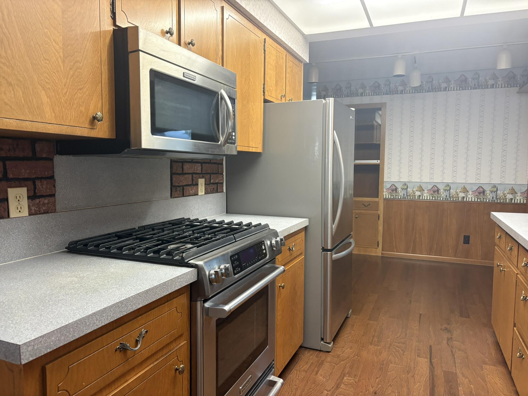 1640 Sauter Street Muskegon MI 49442