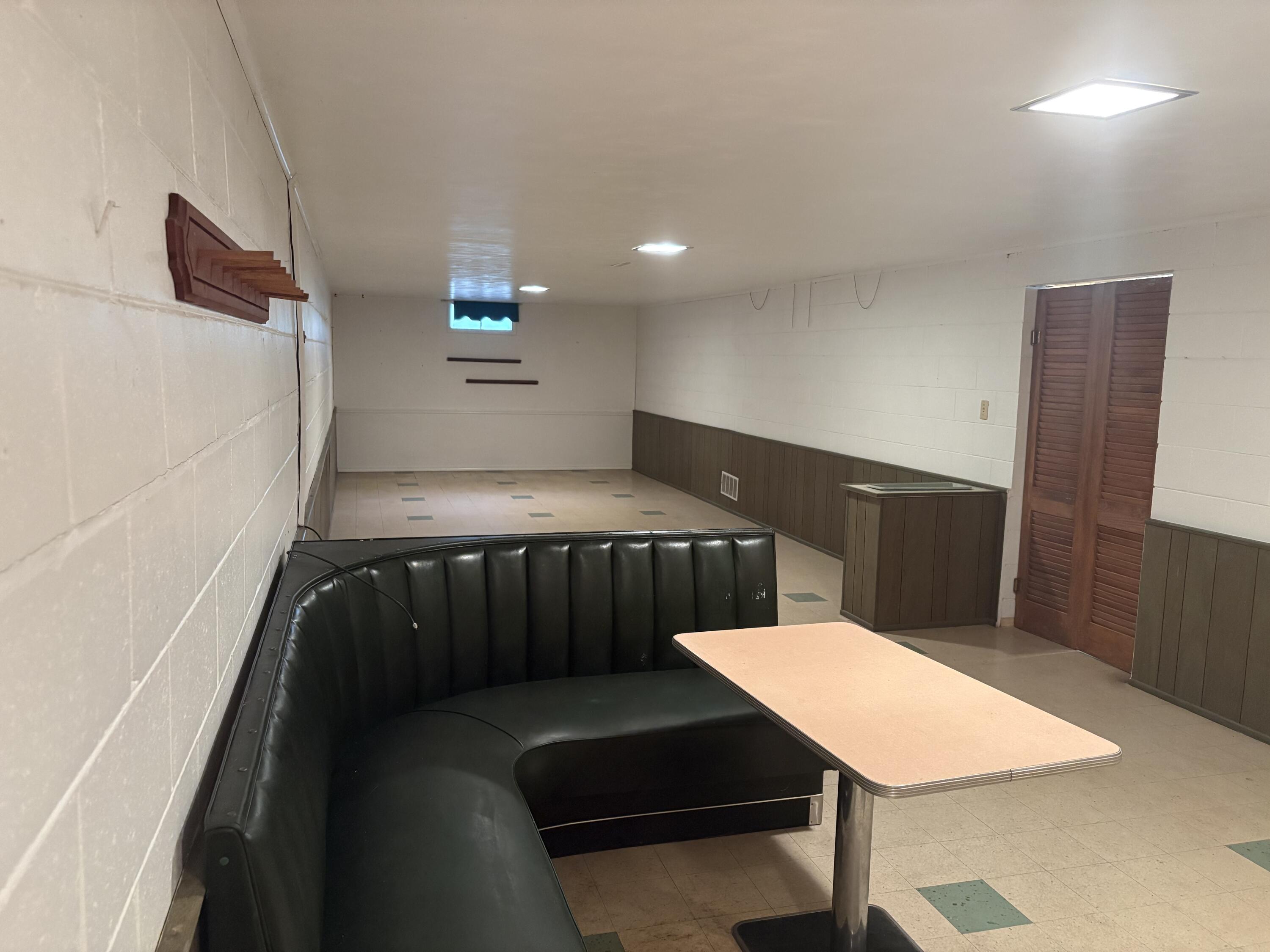 1640 Sauter Street Muskegon MI 49442