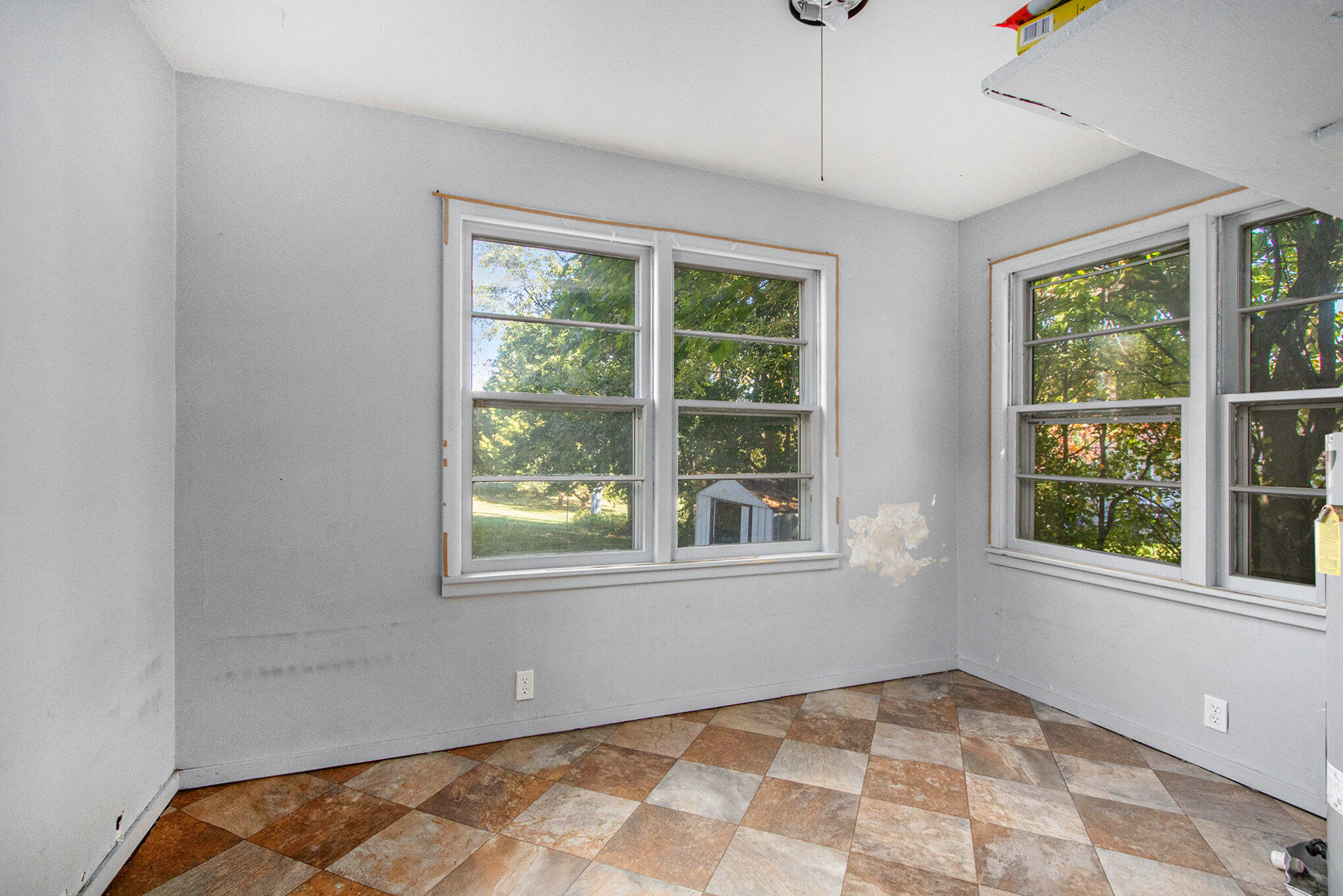 1005 E Front Street Buchanan MI 49107