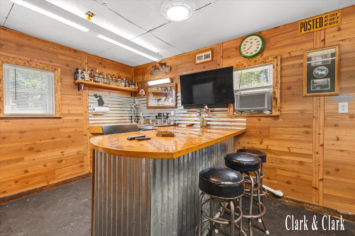 40 41st Street SW Grand Rapids MI 49548