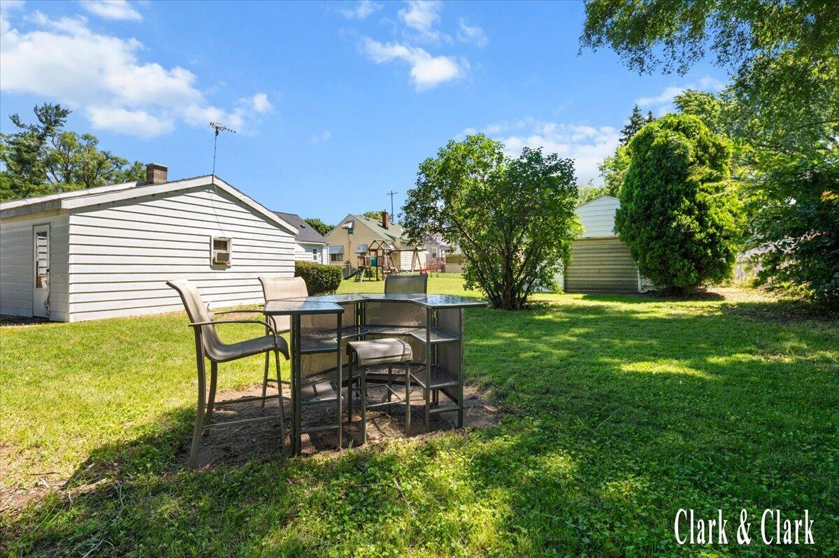 40 41st Street SW Grand Rapids MI 49548