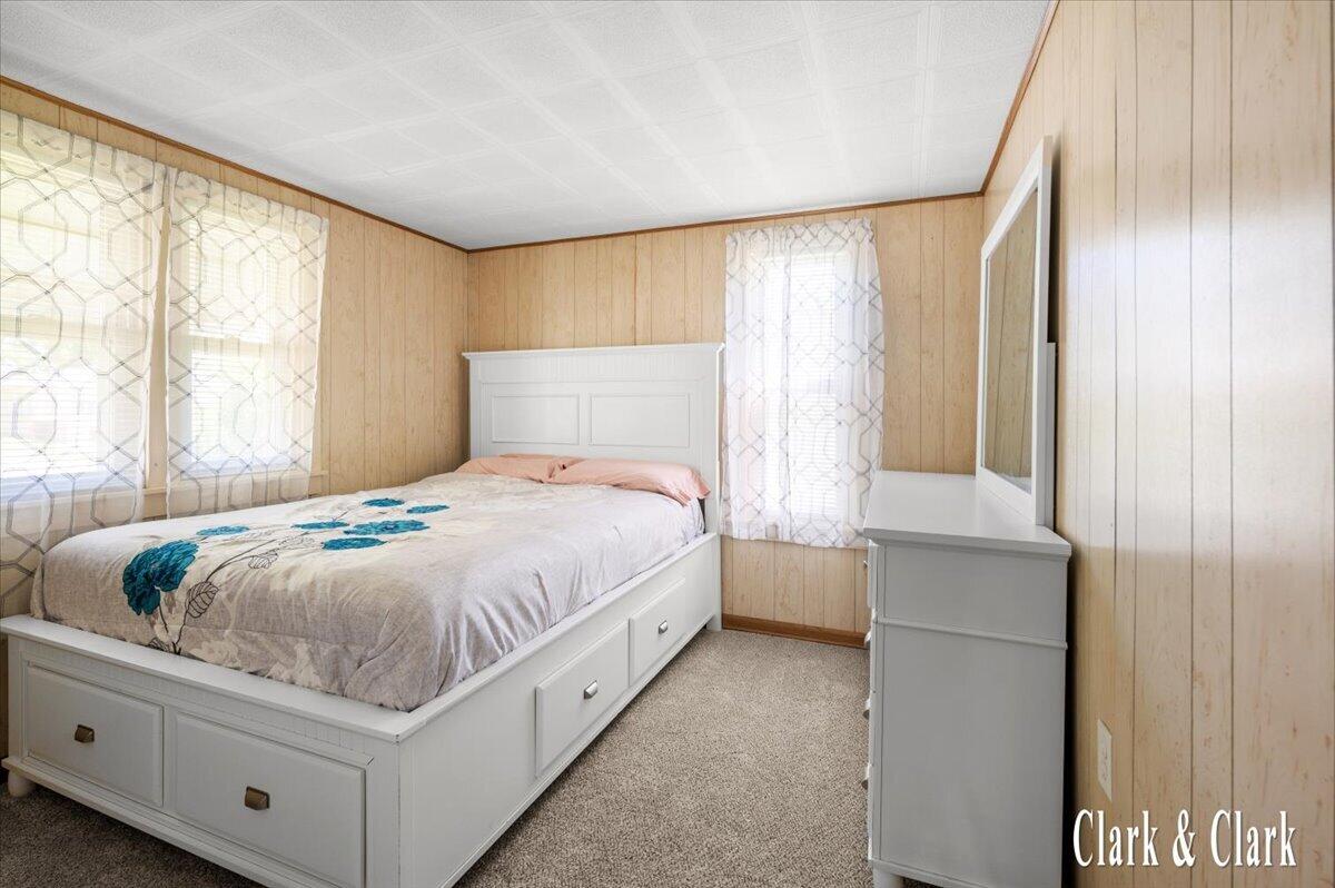 40 41st Street SW Grand Rapids MI 49548