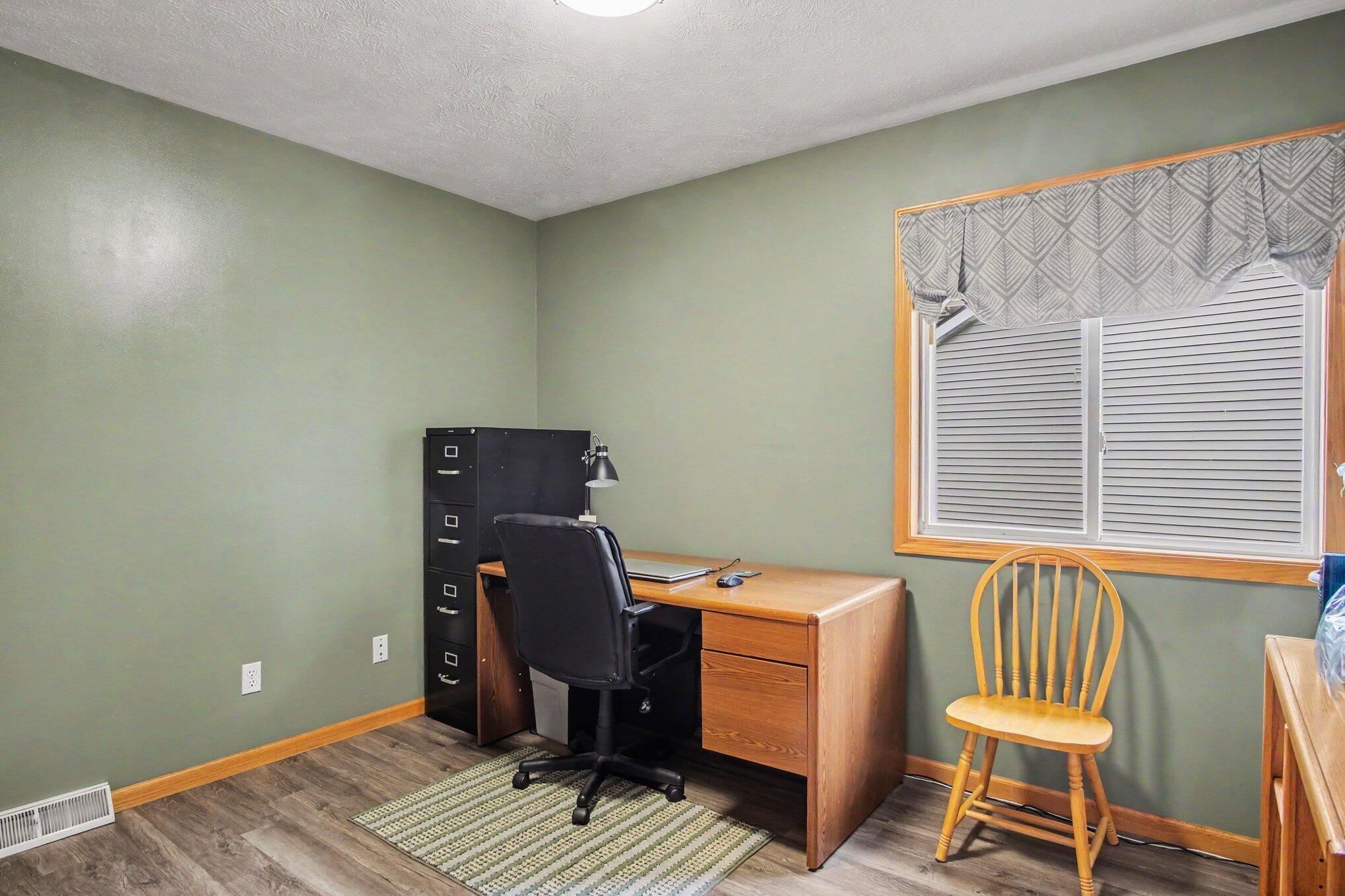 1541 Wakely Street NE Grand Rapids MI 49505