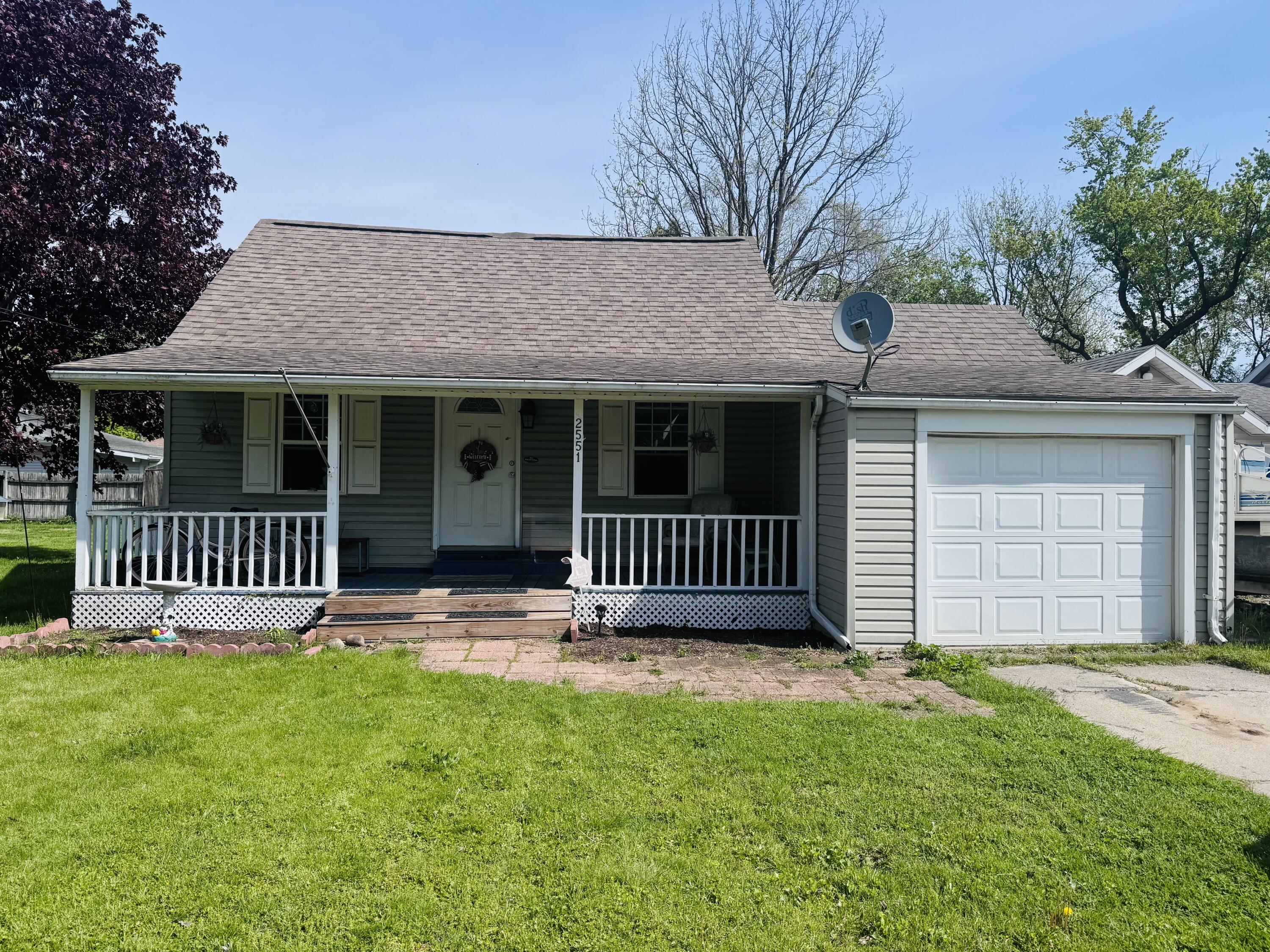 2551 Lake Shore Drive Niles MI 49120