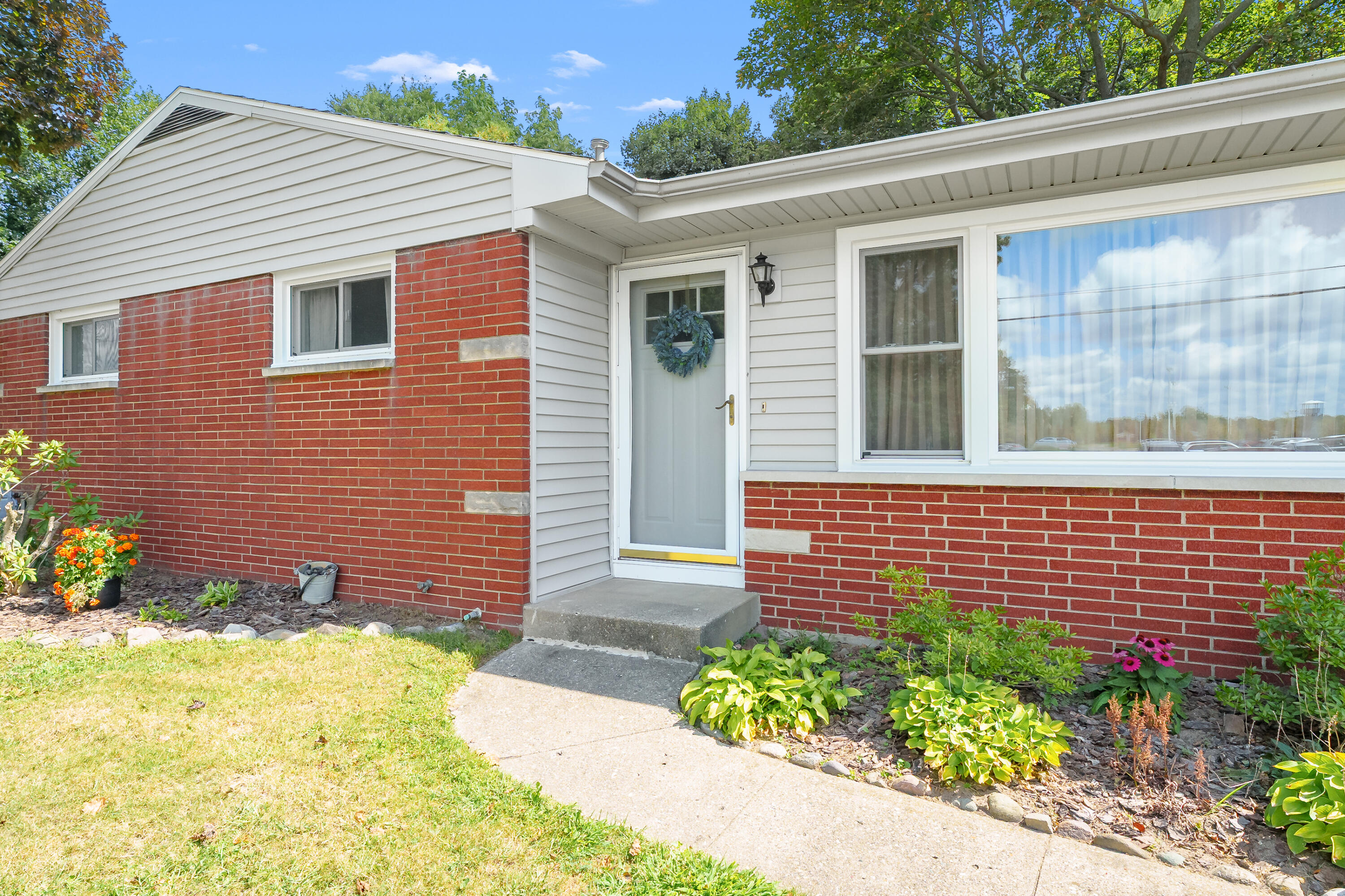 8027 Waylee Street Portage MI 49002