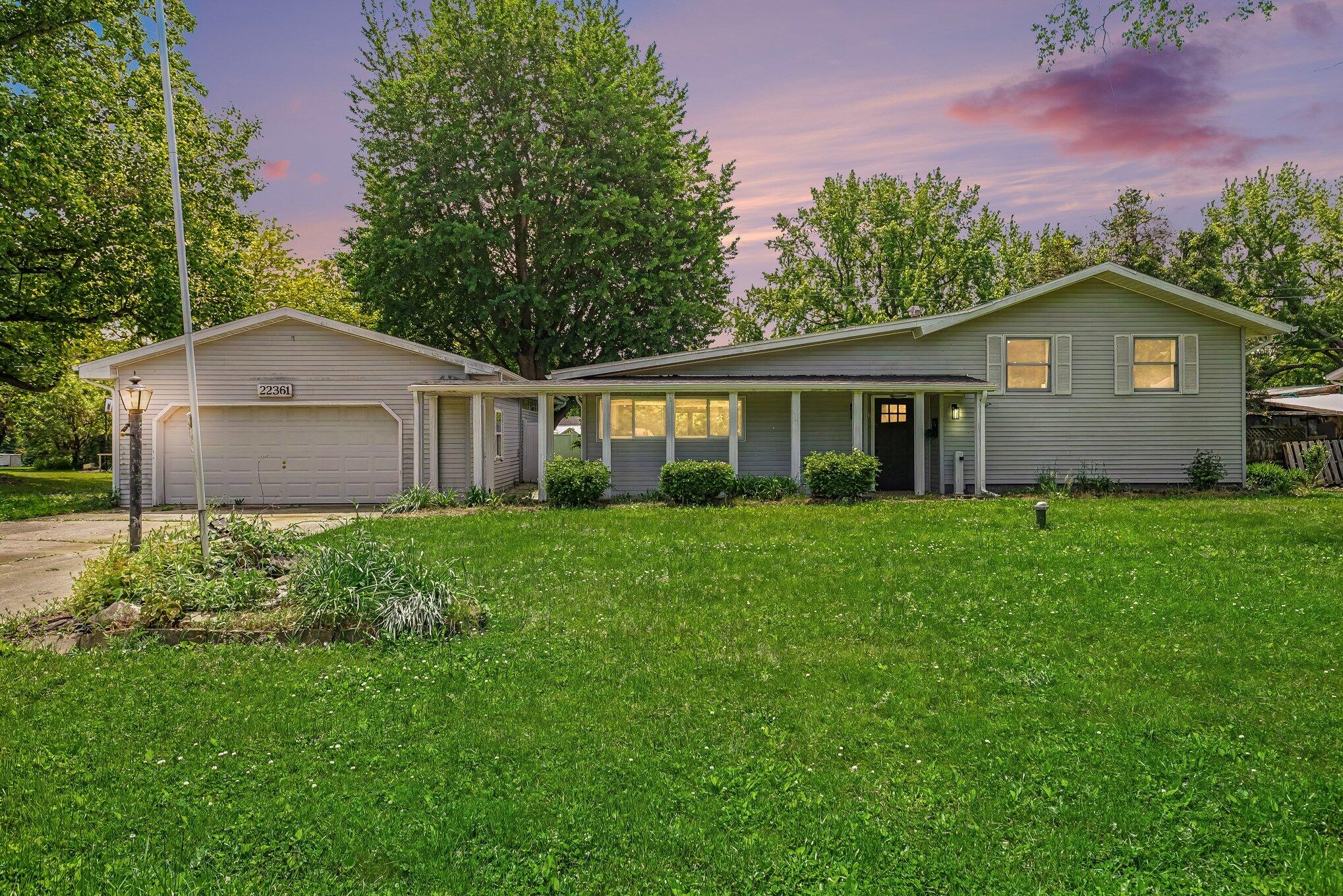 22361 Happy Drive Cassopolis MI 49031