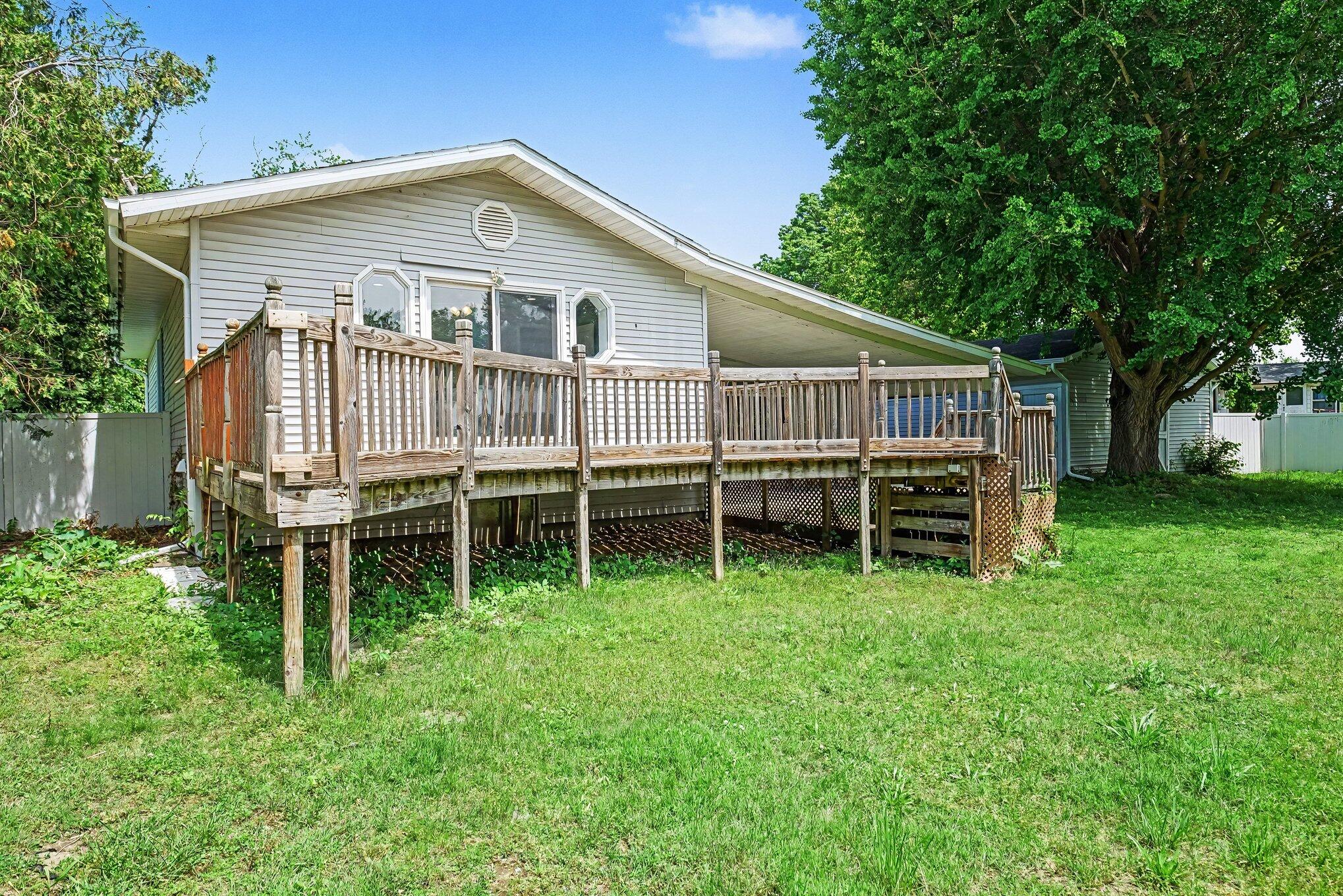 22361 Happy Drive Cassopolis MI 49031