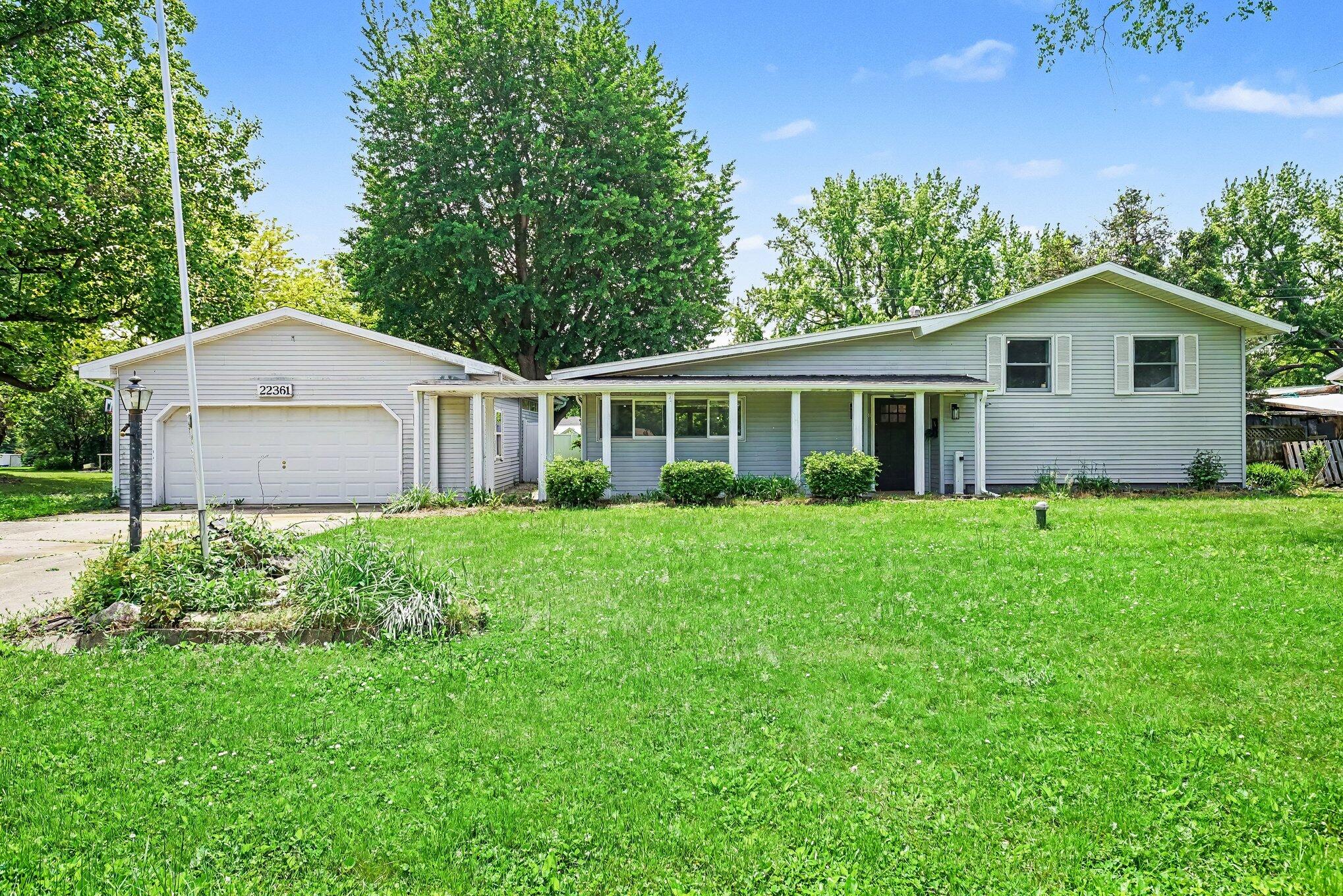 22361 Happy Drive Cassopolis MI 49031