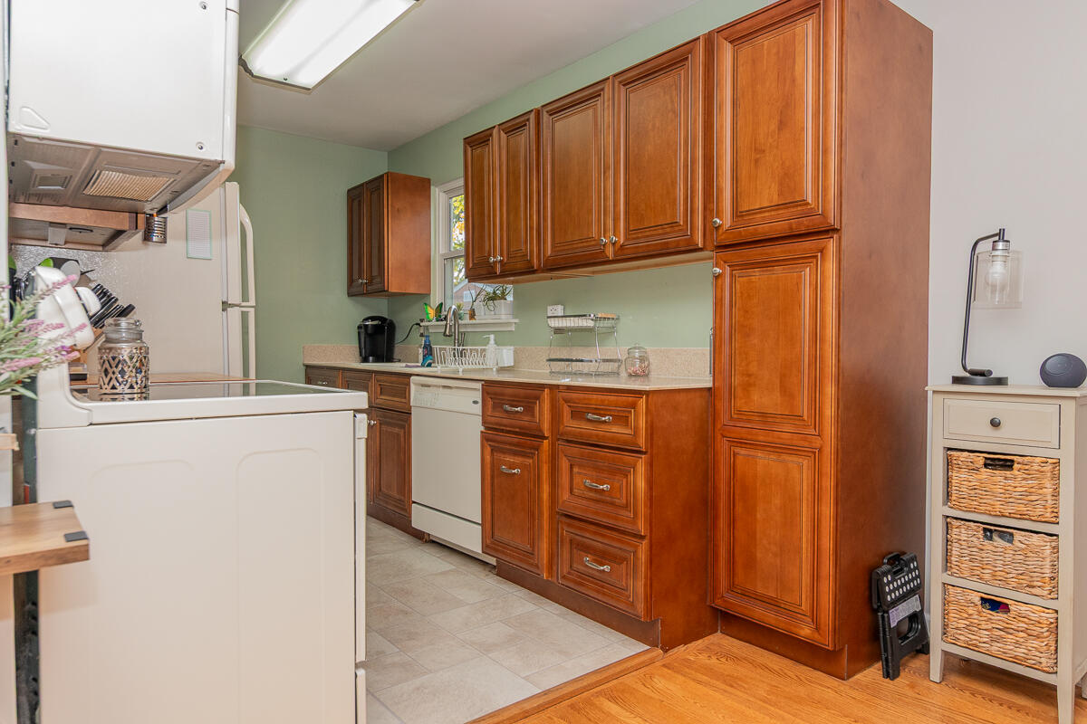 7714 Pickering Street Portage MI 49024