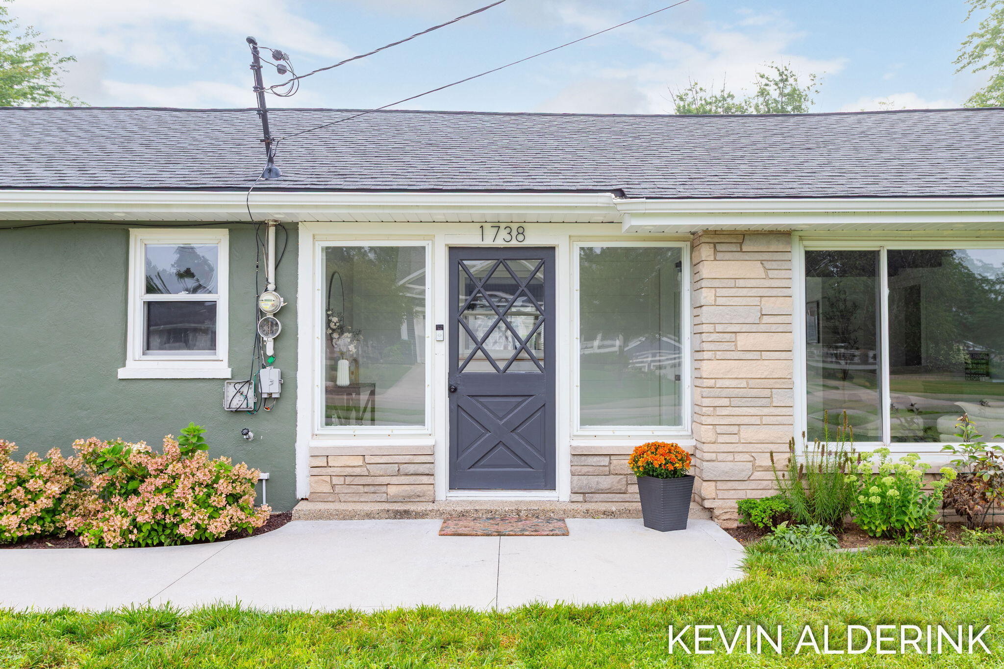 1738 92nd Avenue Zeeland MI 49464
