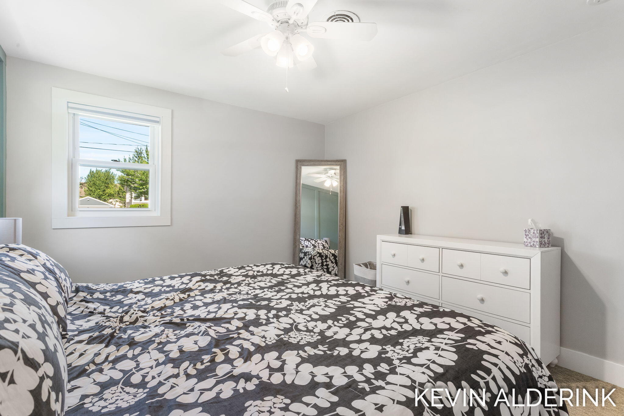 1738 92nd Avenue Zeeland MI 49464