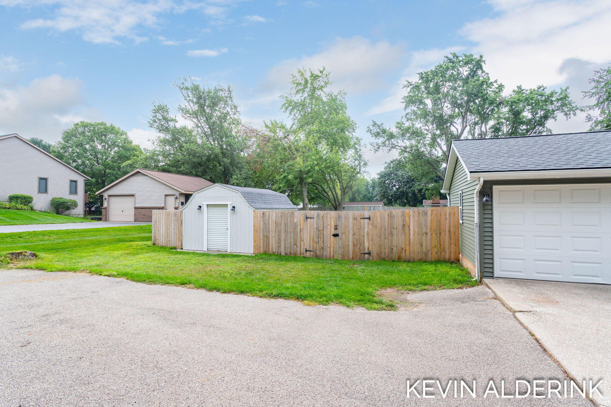 1738 92nd Avenue Zeeland MI 49464