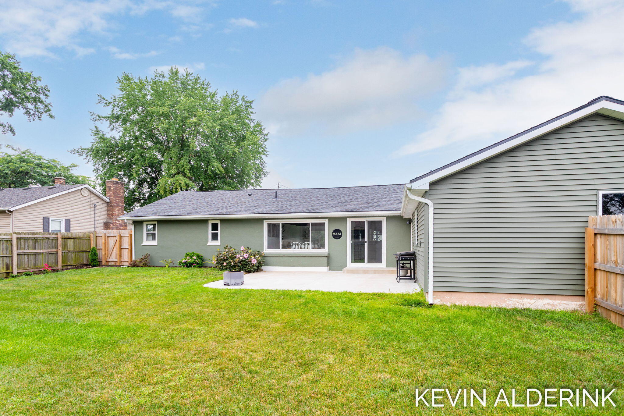 1738 92nd Avenue Zeeland MI 49464