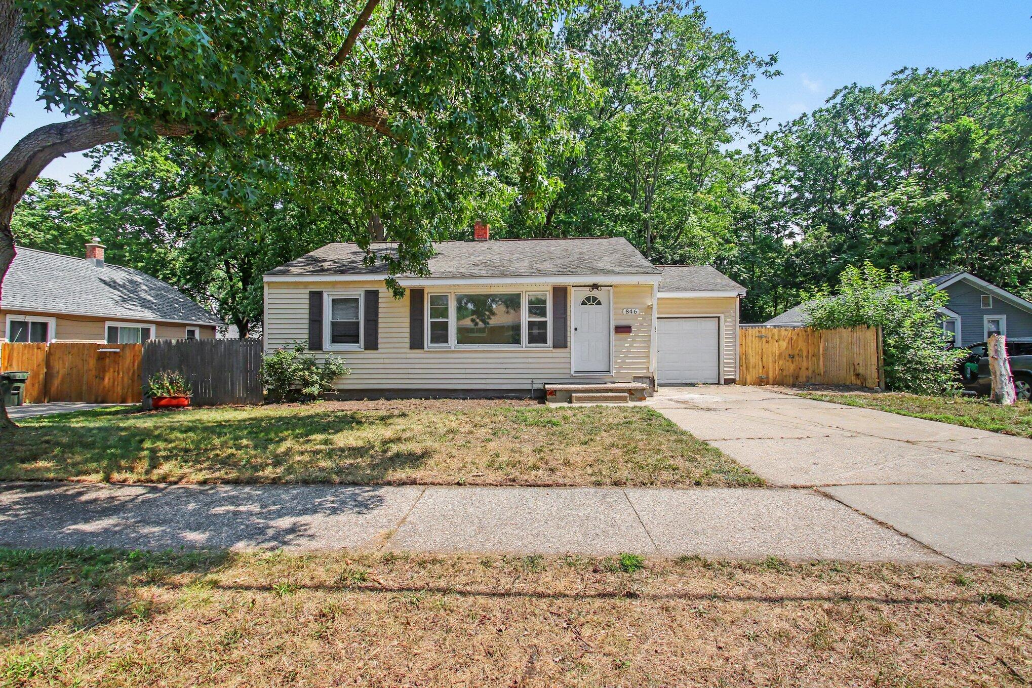 846 Stevens Street Muskegon MI 49442