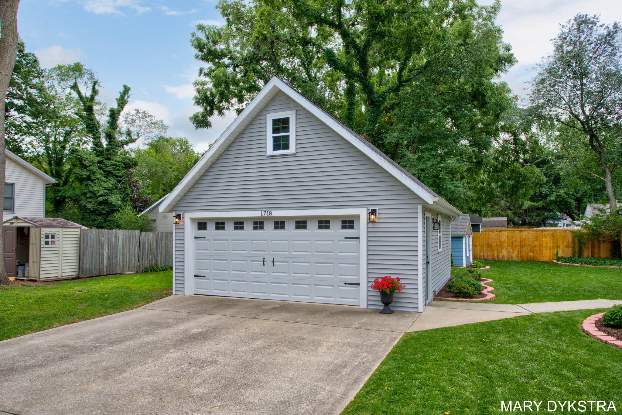 1718 Summit Street Holland MI 49423