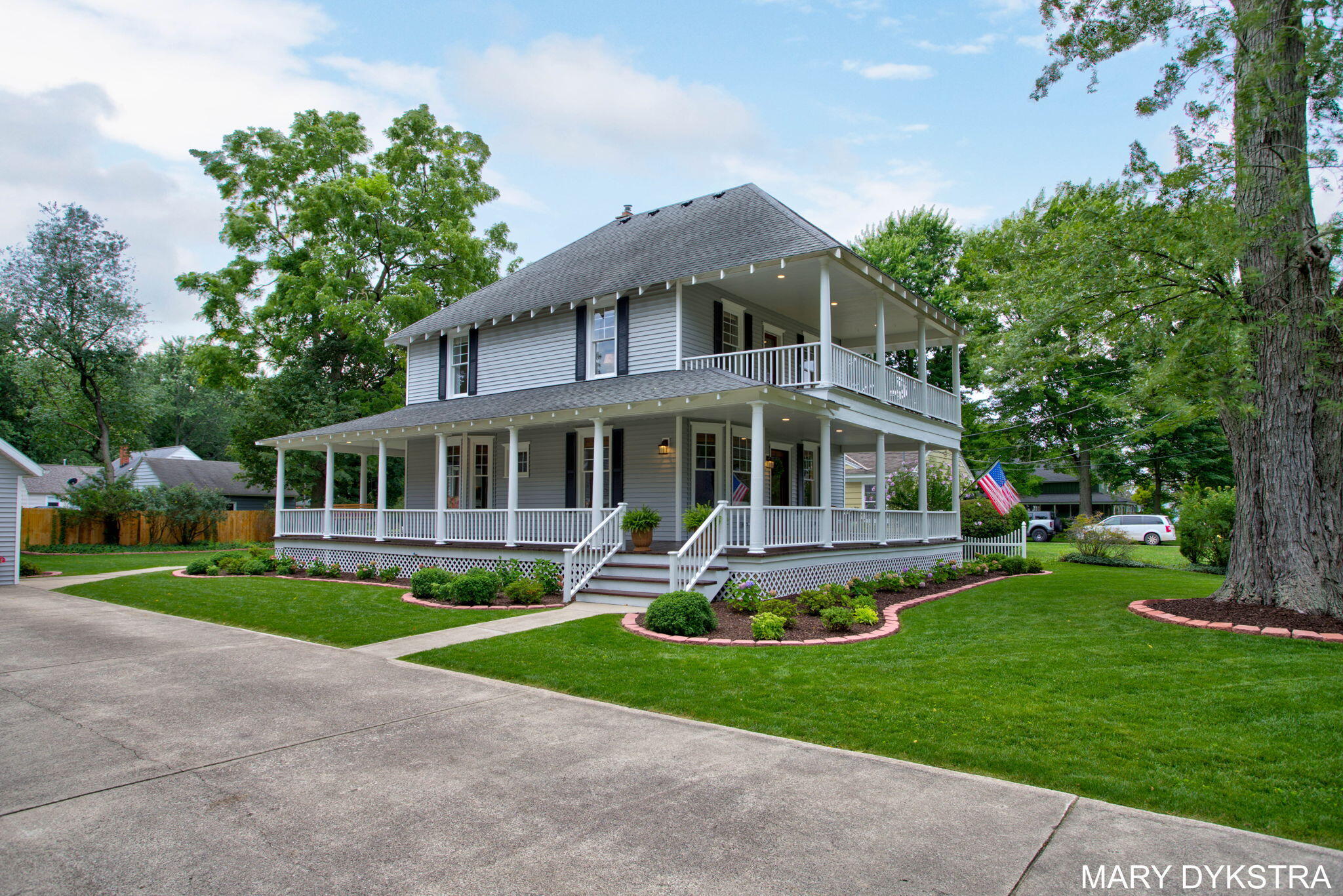 1718 Summit Street Holland MI 49423