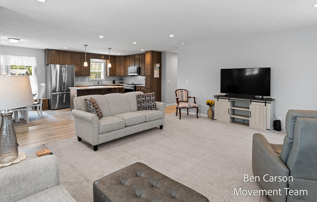 5227 Floral Wood Lane Holland MI 49423