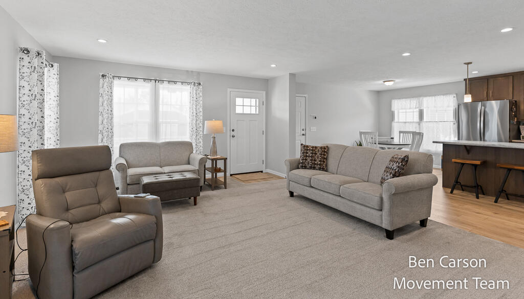 5227 Floral Wood Lane Holland MI 49423