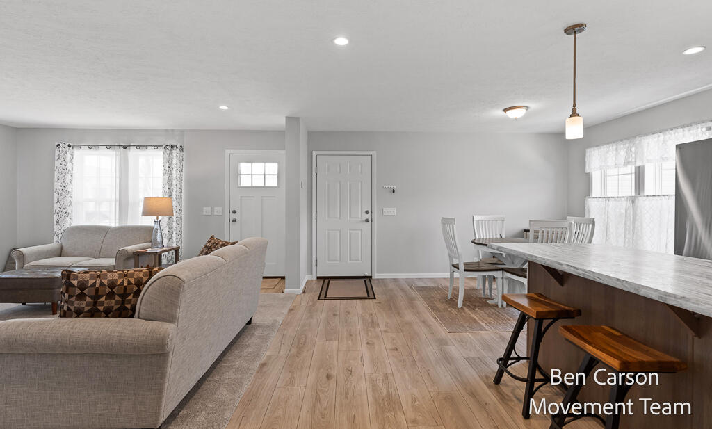 5227 Floral Wood Lane Holland MI 49423