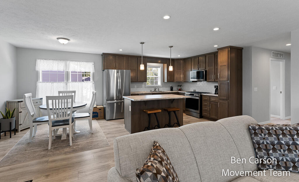 5227 Floral Wood Lane Holland MI 49423