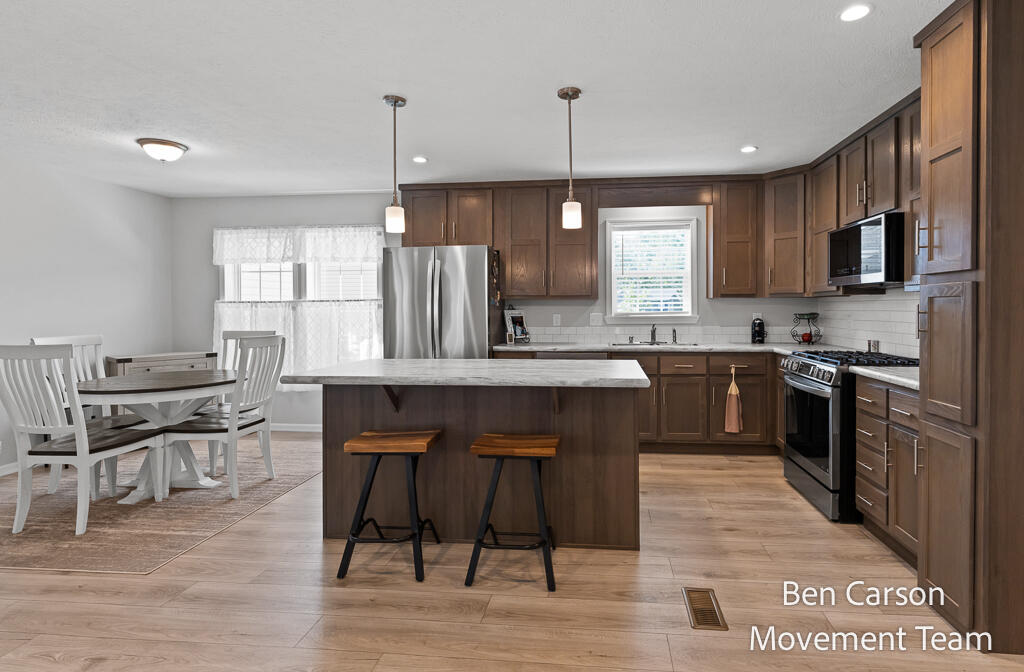 5227 Floral Wood Lane Holland MI 49423