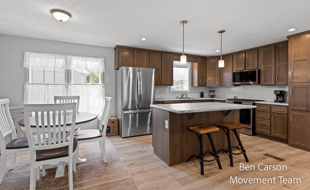 5227 Floral Wood Lane Holland MI 49423
